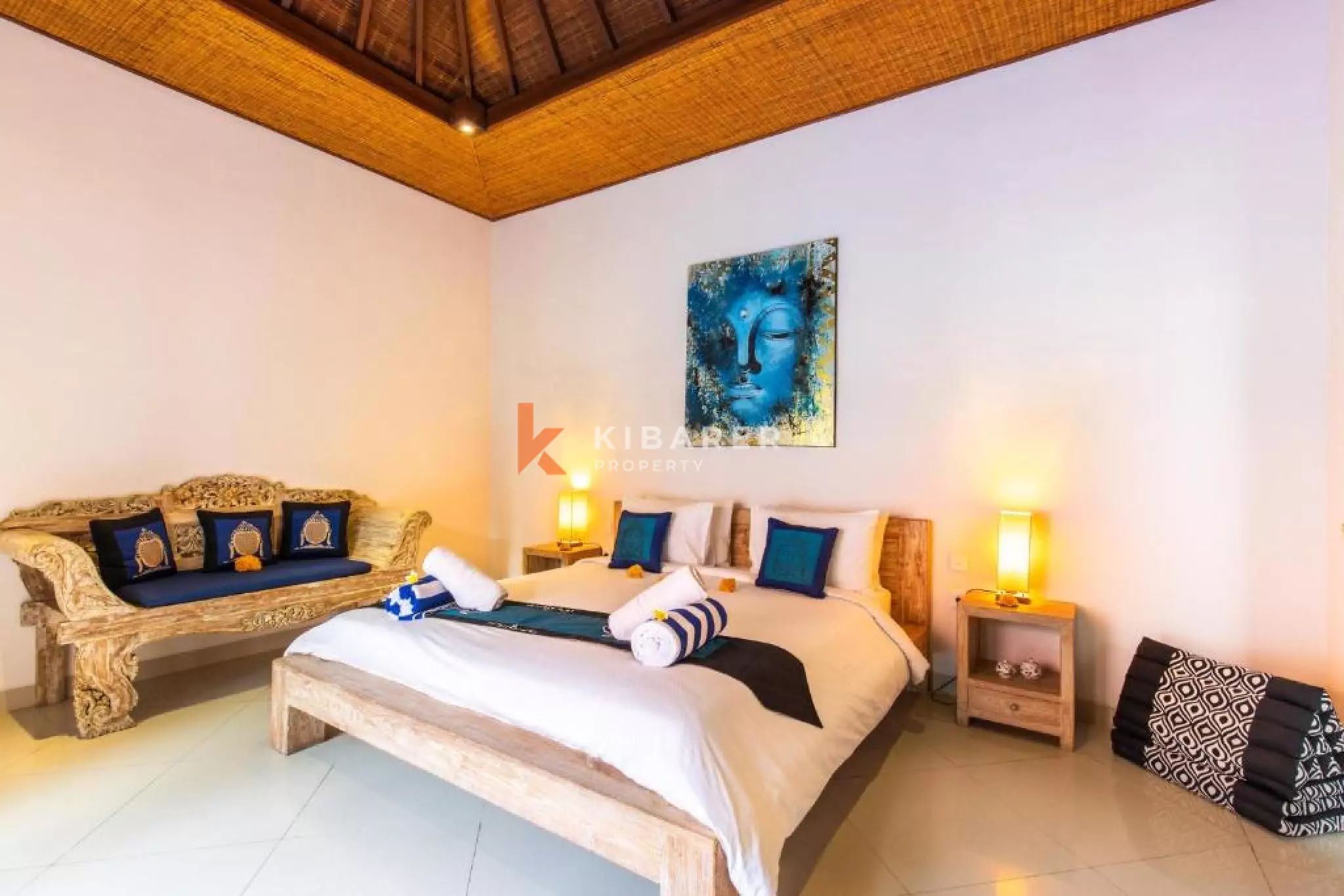 Beachside One Bedroom Wooden Villa in Bechside Sanur