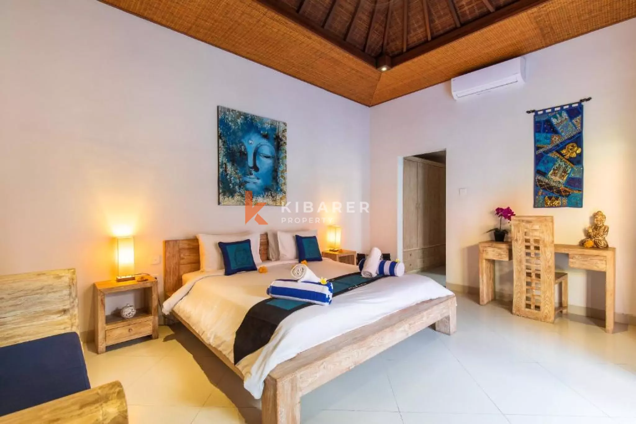 Beachside One Bedroom Wooden Villa in Bechside Sanur