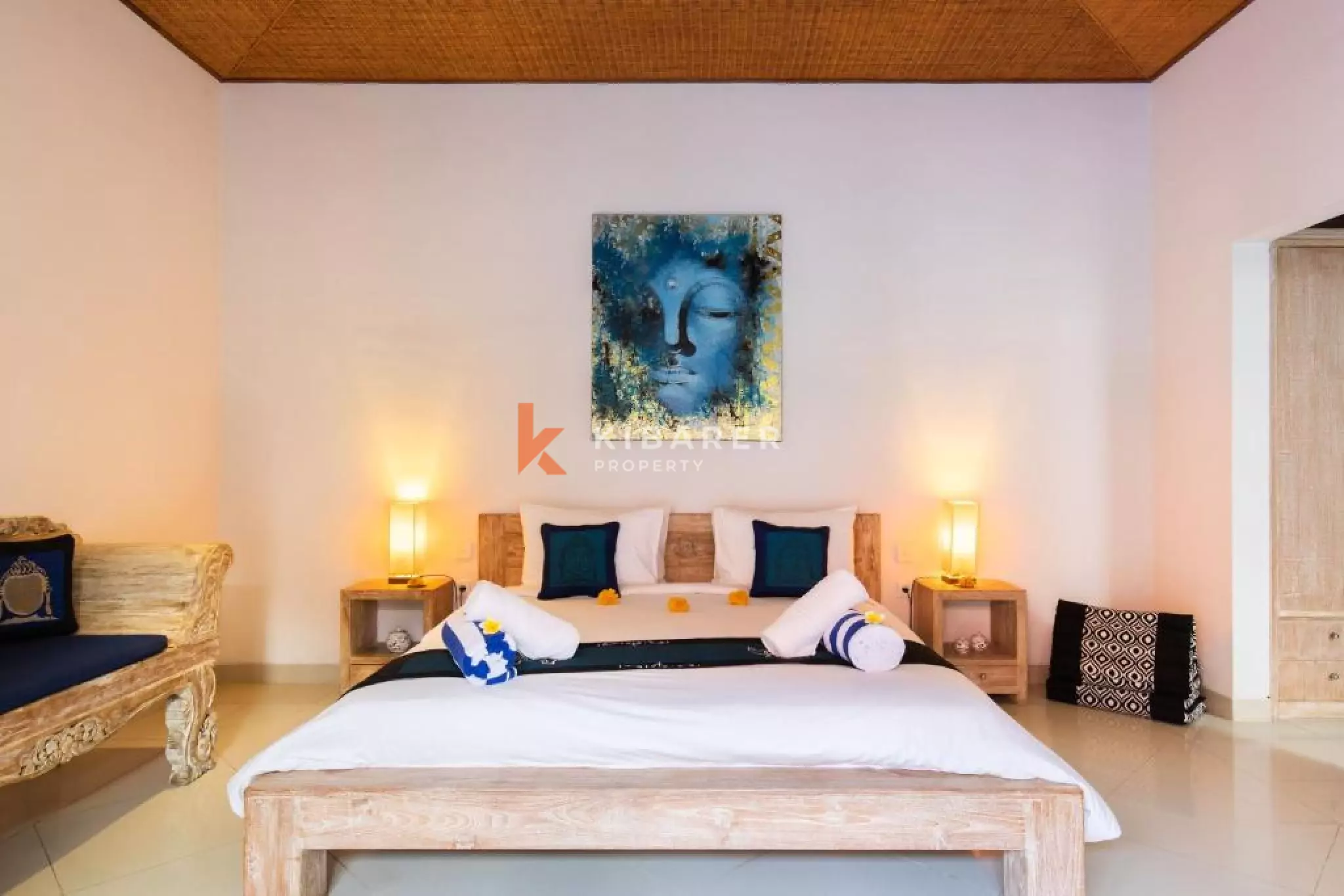 Beachside One Bedroom Wooden Villa in Bechside Sanur