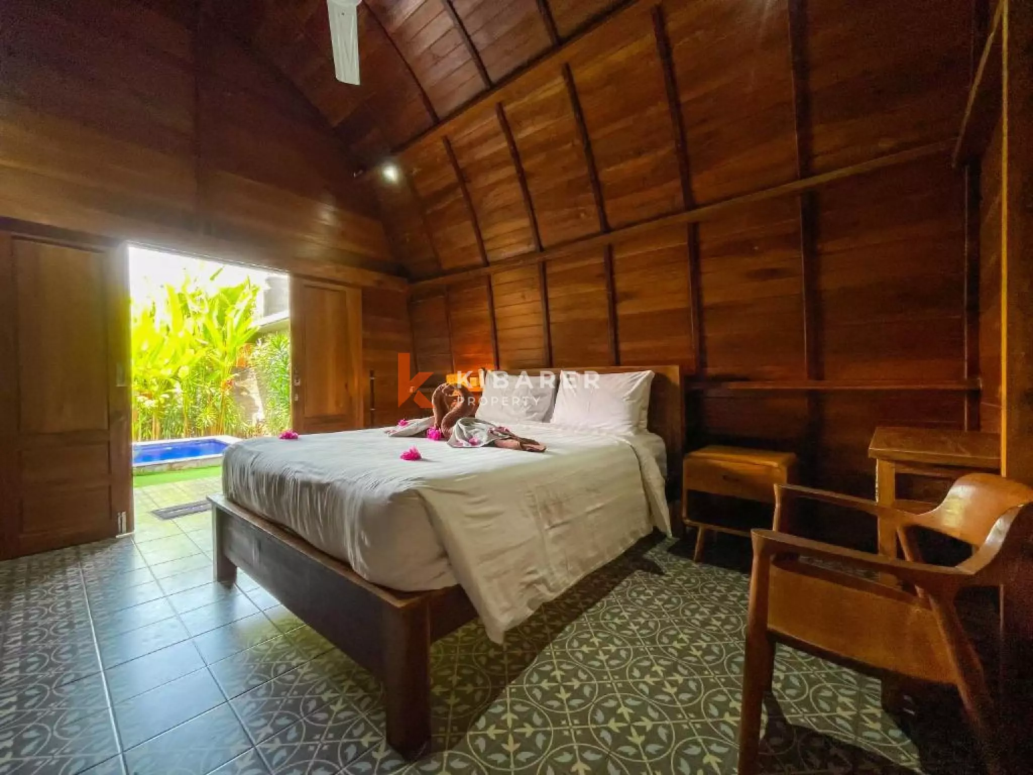 Beachside One Bedroom Wooden Villa in Bechside Sanur