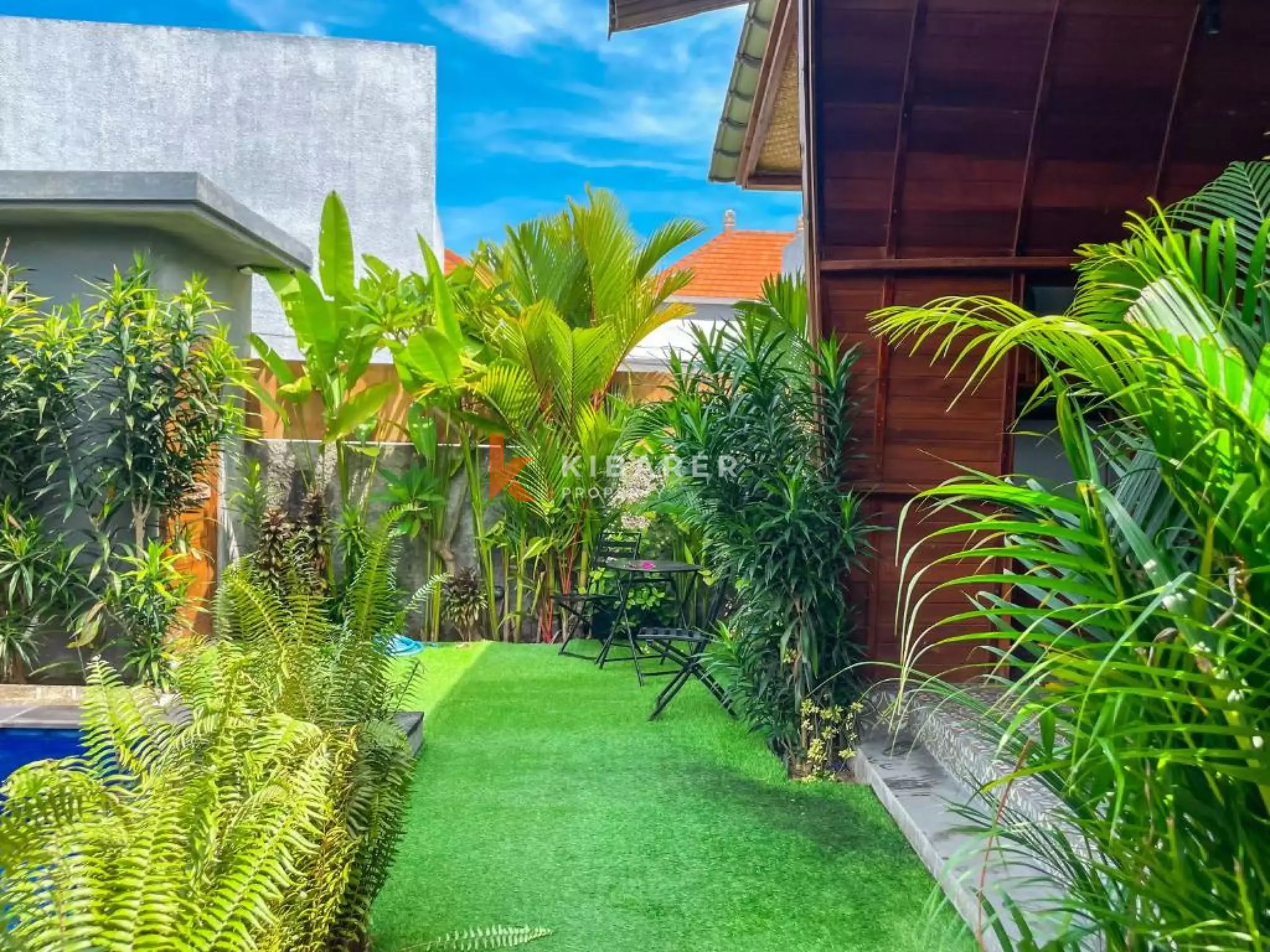 Beachside One Bedroom Wooden Villa in Bechside Sanur