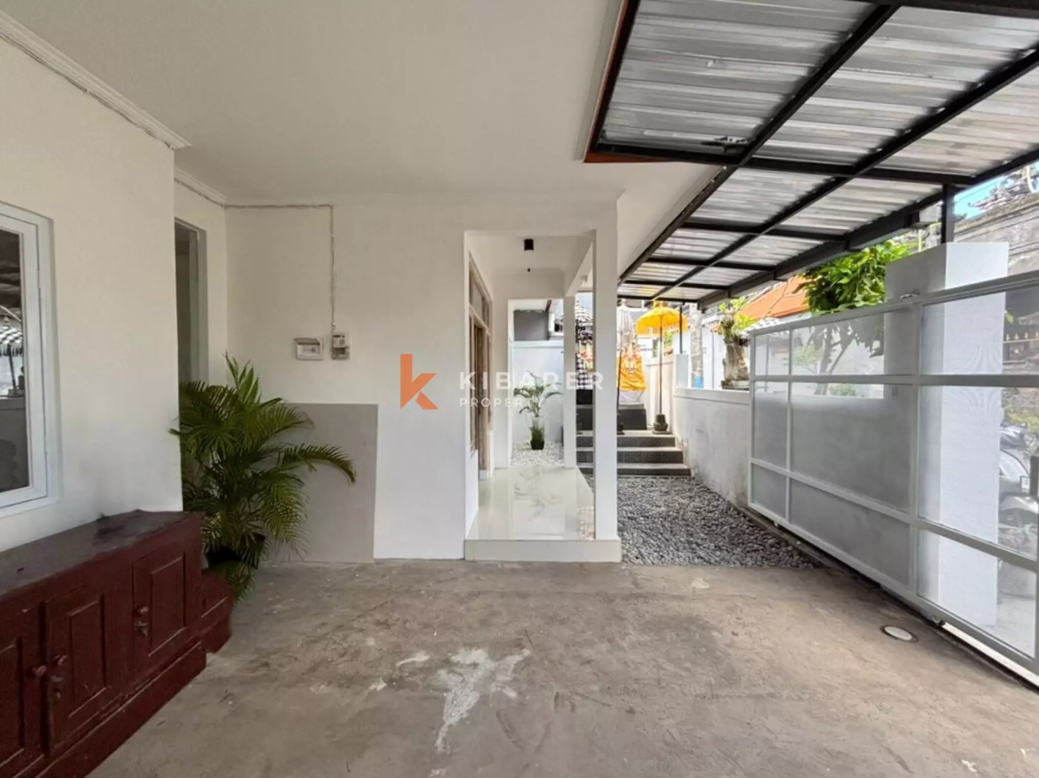 Rumah Tiga Kamar Tidur Ramah Anggaran di Lokasi Buduk yang Sedang Berkembang