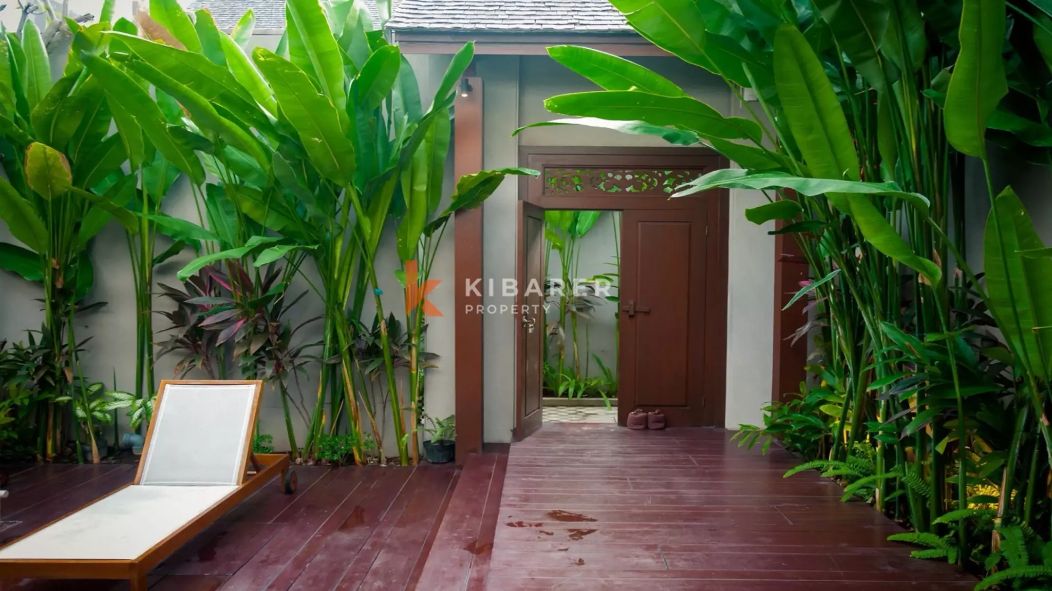 Cozy Three bedrooms Enclosed Living Villa di Mertanadi-Seminyak