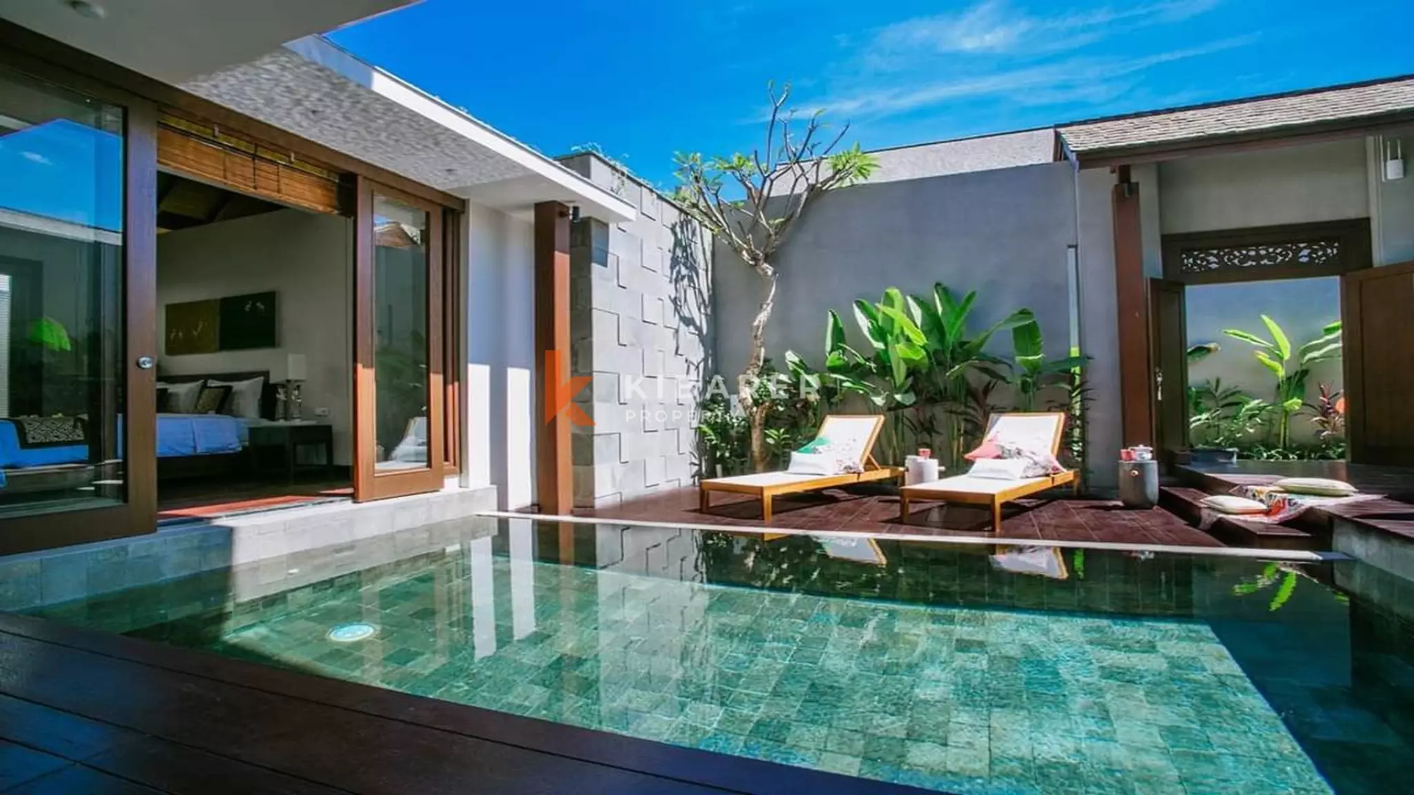 Cozy Three bedrooms Enclosed Living Villa di Mertanadi-Seminyak