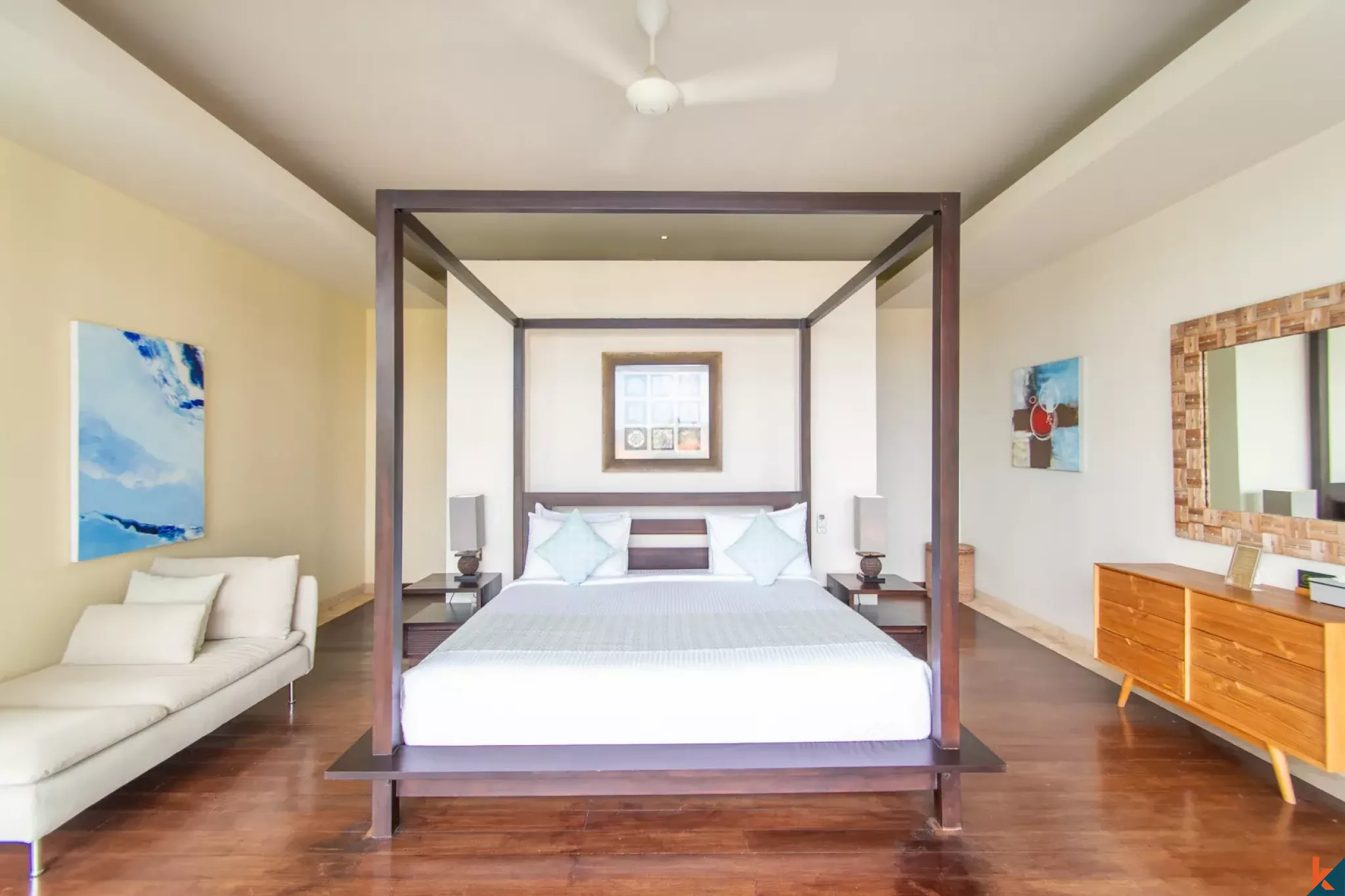 Rumah Mewah Empat Kamar Tidur Hak Milik dengan Pemandangan Laut yang Menakjubkan di Jimbaran