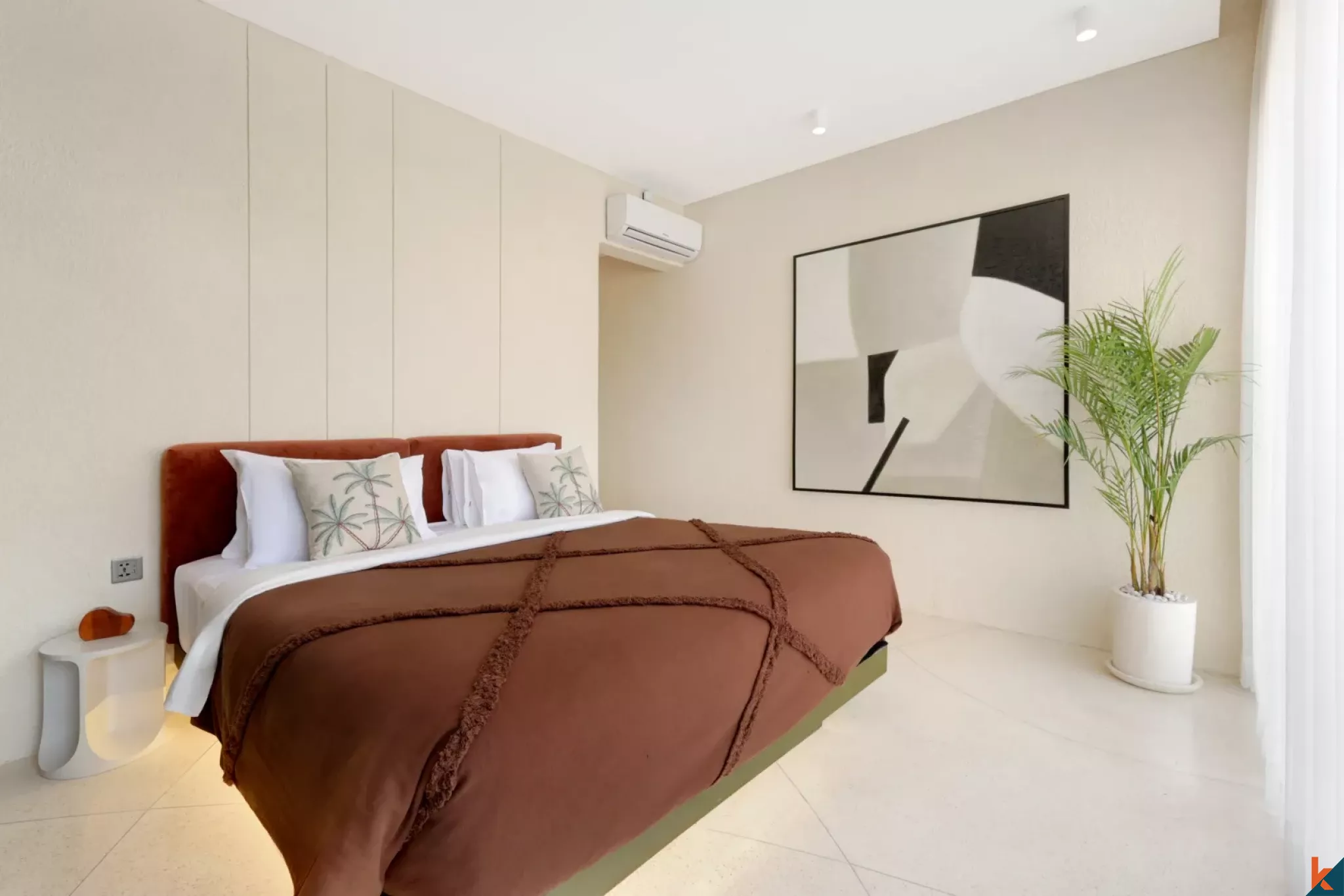 Modern two bedroom townhouse for lease in fashionable Berawa