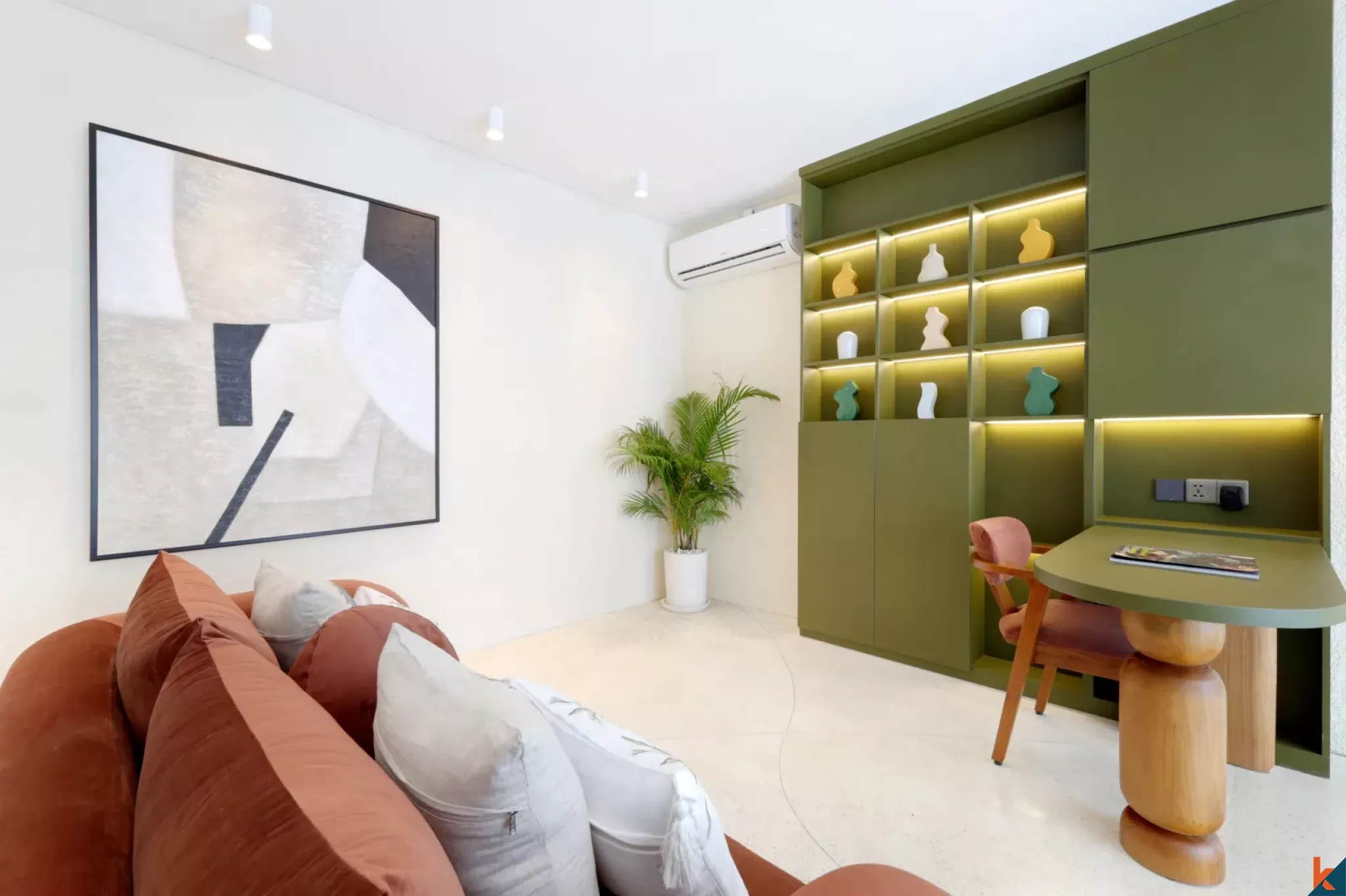 Modern two bedroom townhouse for lease in fashionable Berawa