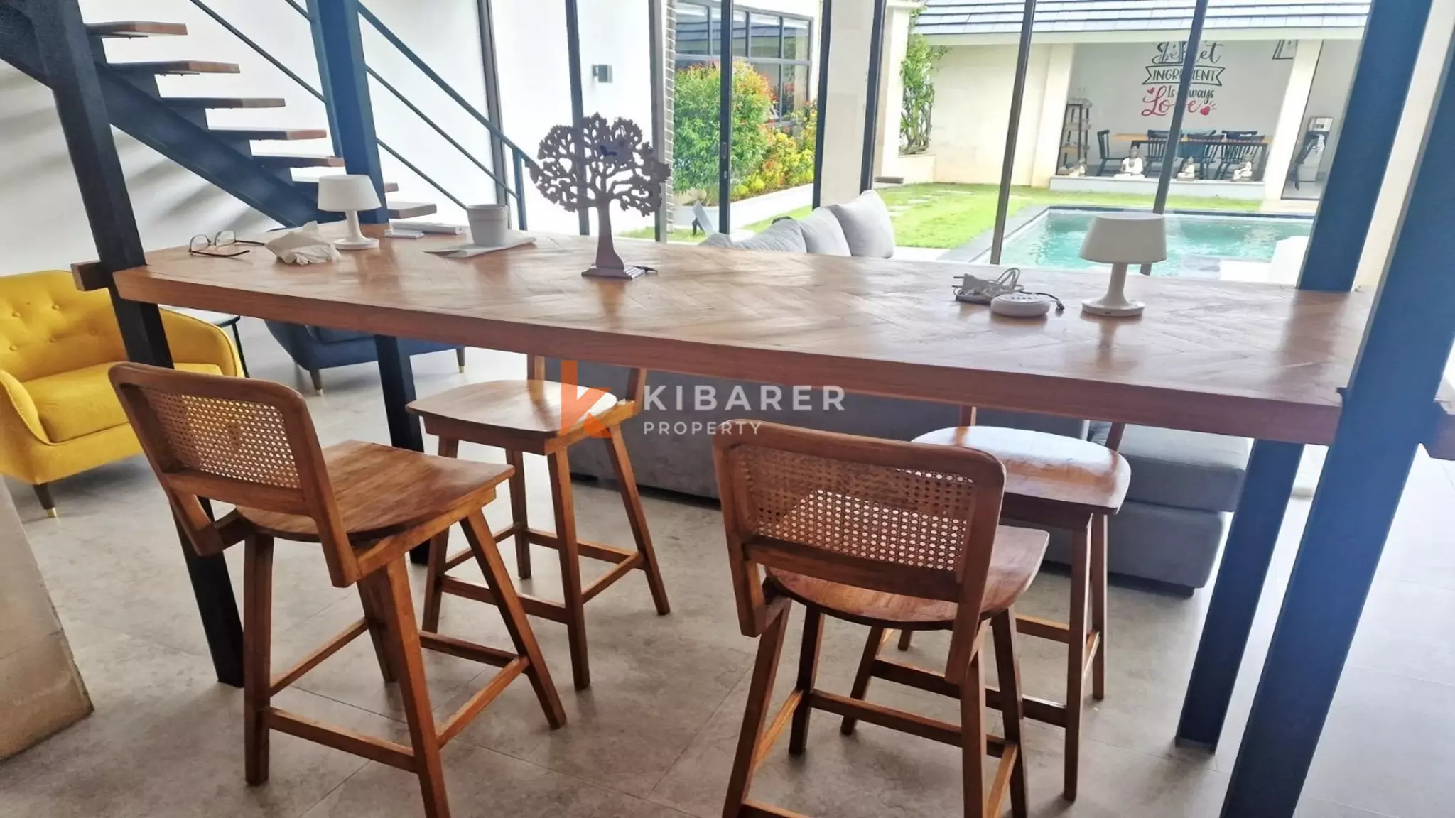 Charming Four-Bedroom Villa for Rent in Tumbak Bayuh