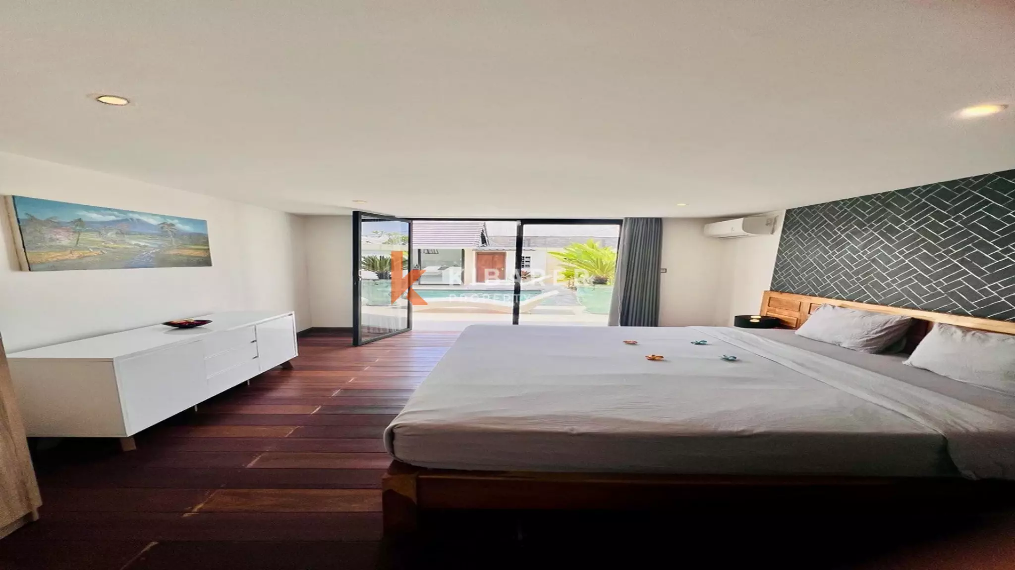 Charming Four-Bedroom Villa for Rent in Tumbak Bayuh