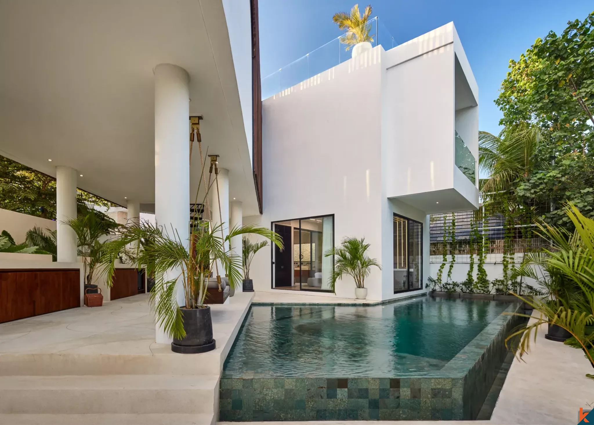 Villa Investasi Lima Kamar dengan Pemandangan Sungai di Pererenan