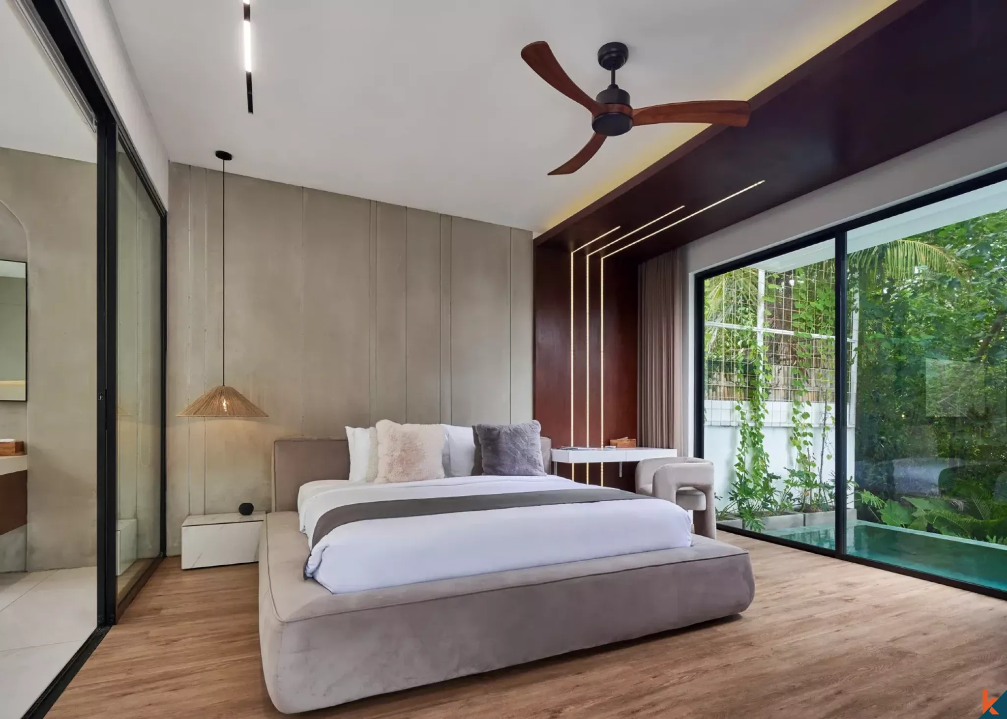 Villa Investasi Lima Kamar dengan Pemandangan Sungai di Pererenan