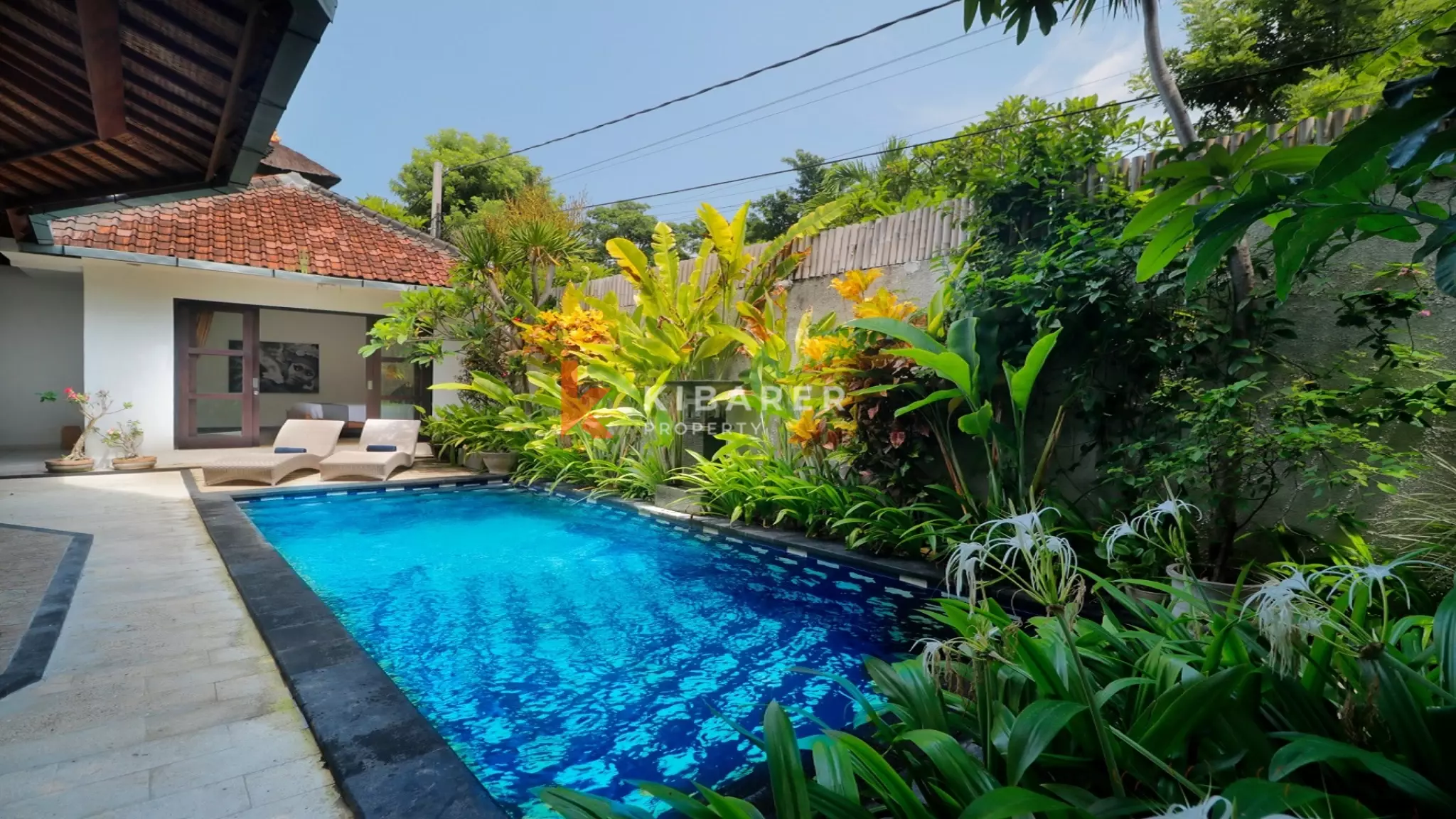 Sanctuary Tropical Three-Bedrooms open living villa in Seminyak