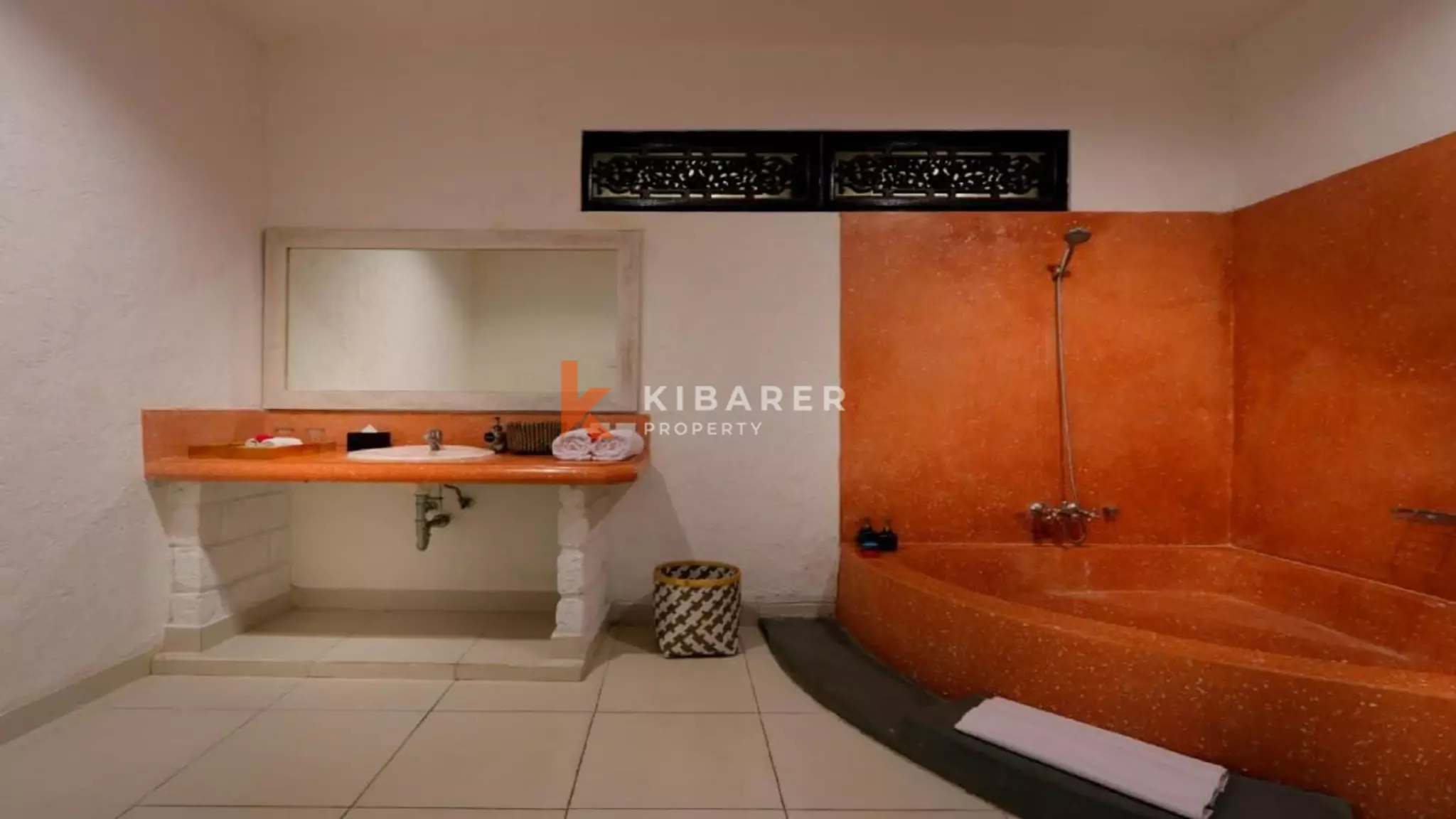 Sanctuary Tropical Three-Bedrooms open living villa in Seminyak