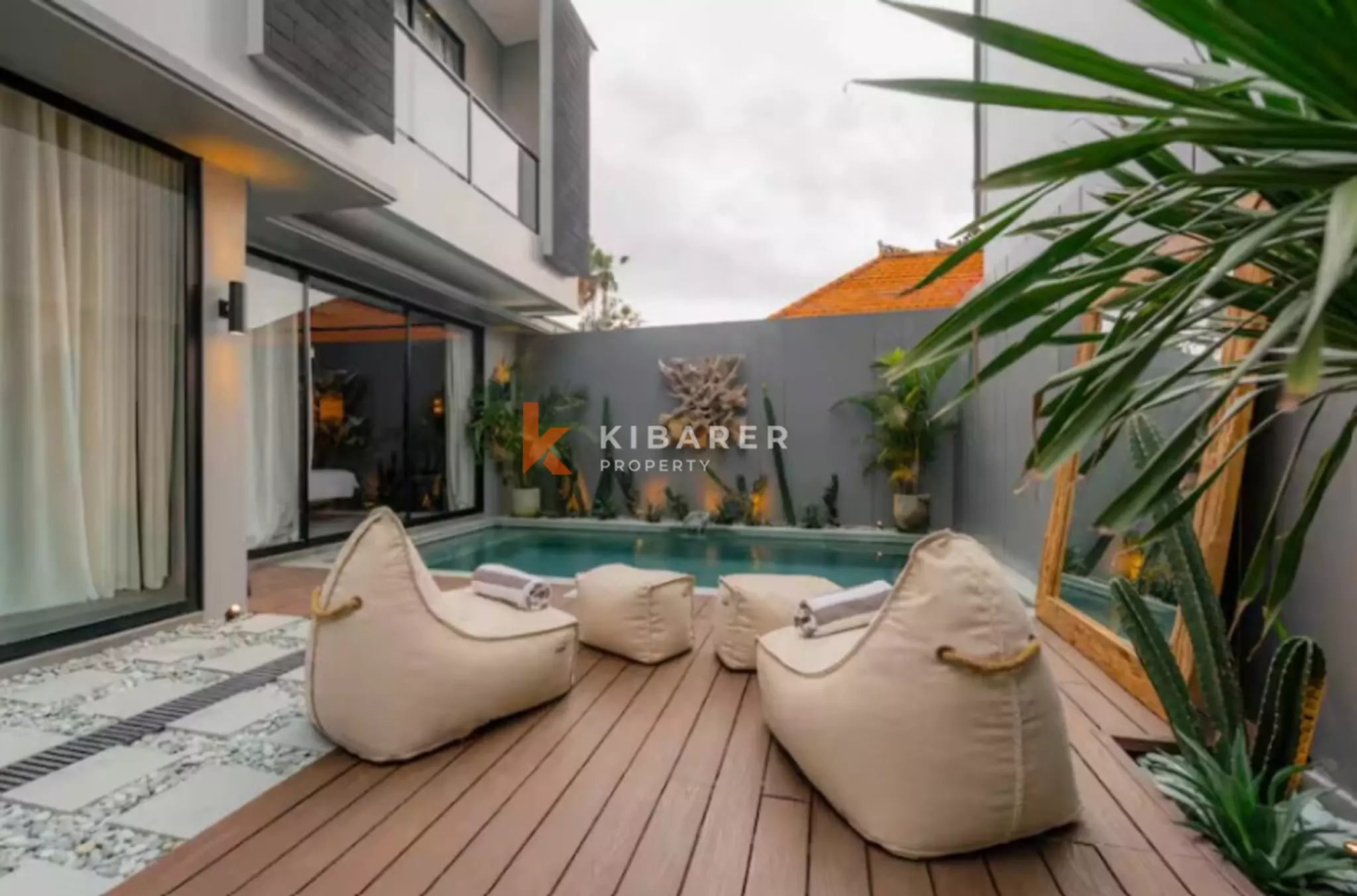 Stunning Modern Three Bedroom Villa with Sculptural Interiors in Umalas