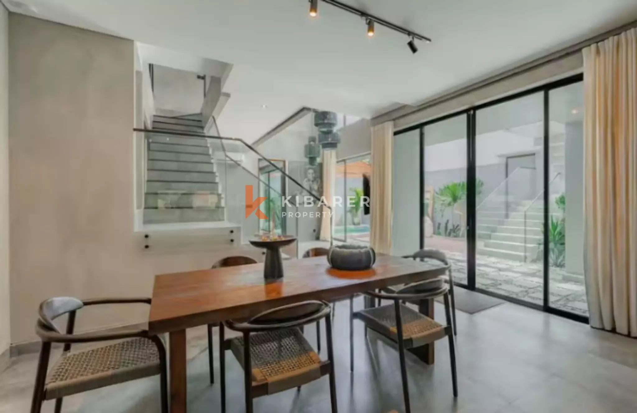 Stunning Modern Three Bedroom Villa with Sculptural Interiors in Umalas