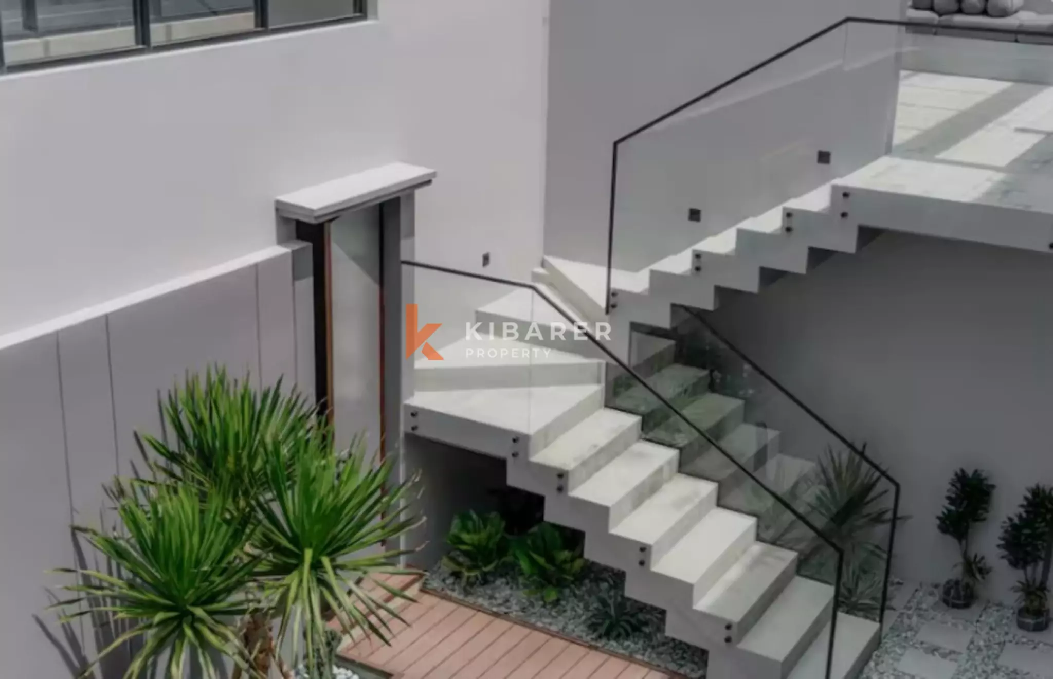 Stunning Modern Three Bedroom Villa with Sculptural Interiors in Umalas