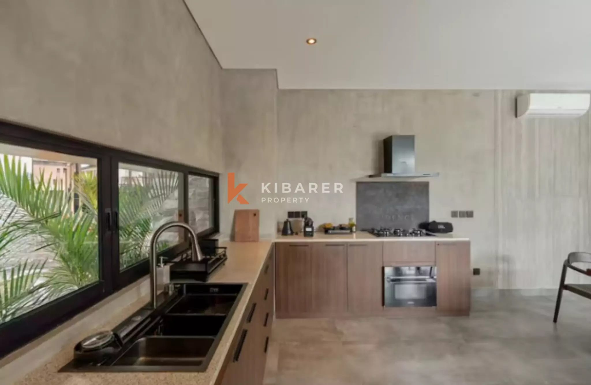 Villa design de trois chambres avec intérieurs modernes et spectaculaires à Umalas