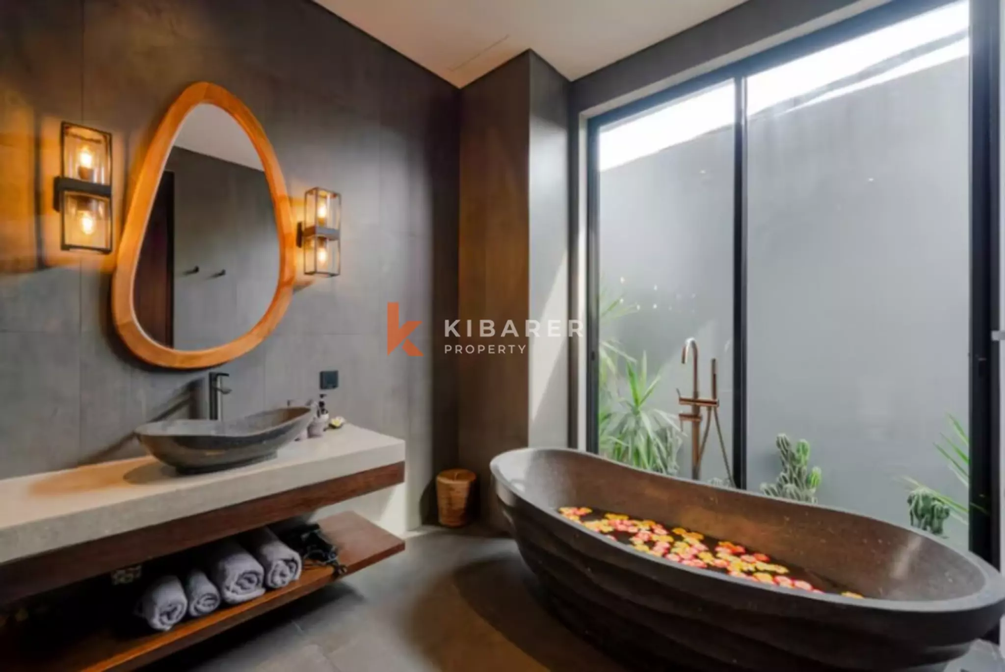 Villa design de trois chambres avec intérieurs modernes et spectaculaires à Umalas
