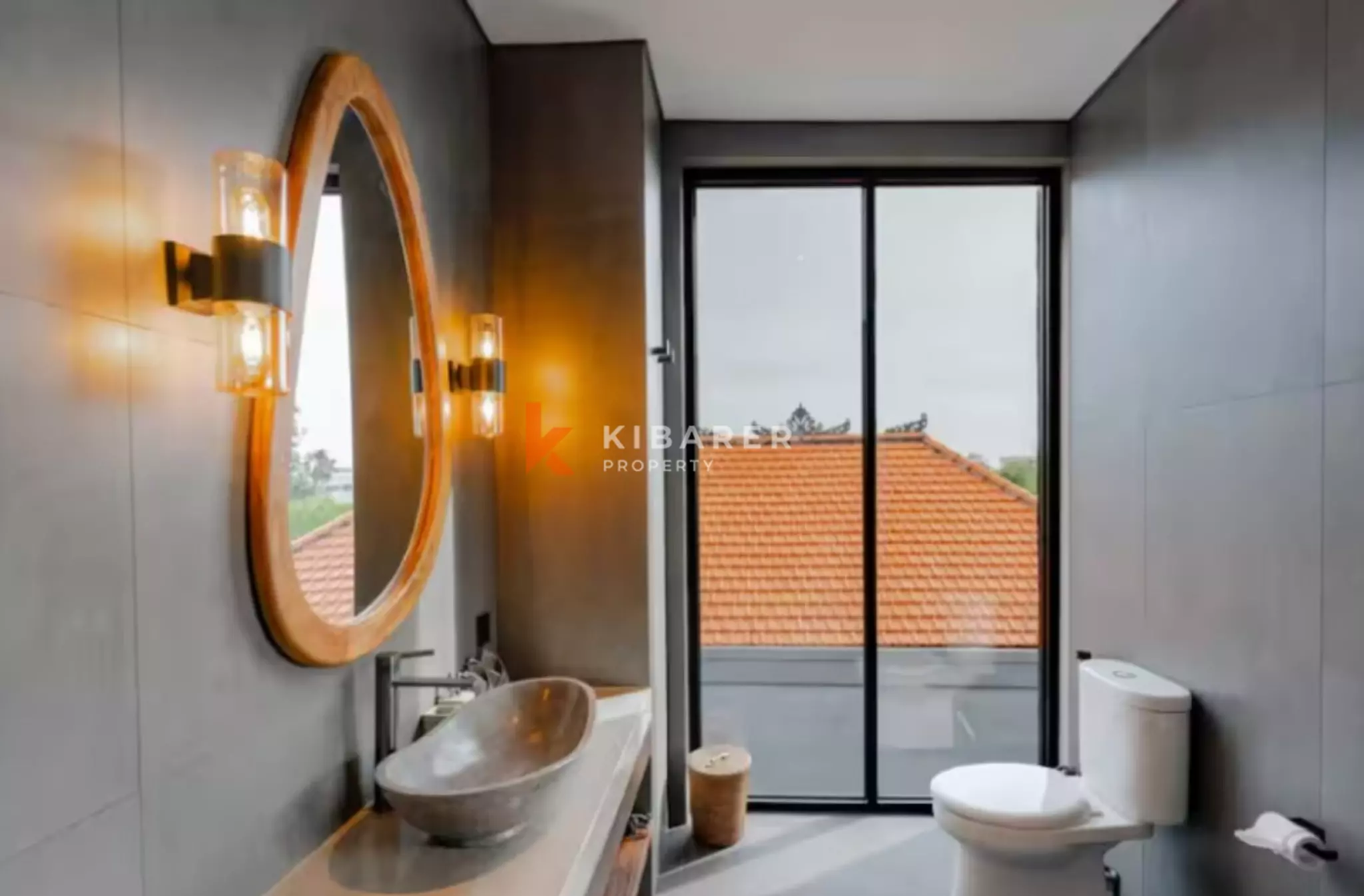 Villa design de trois chambres avec intérieurs modernes et spectaculaires à Umalas