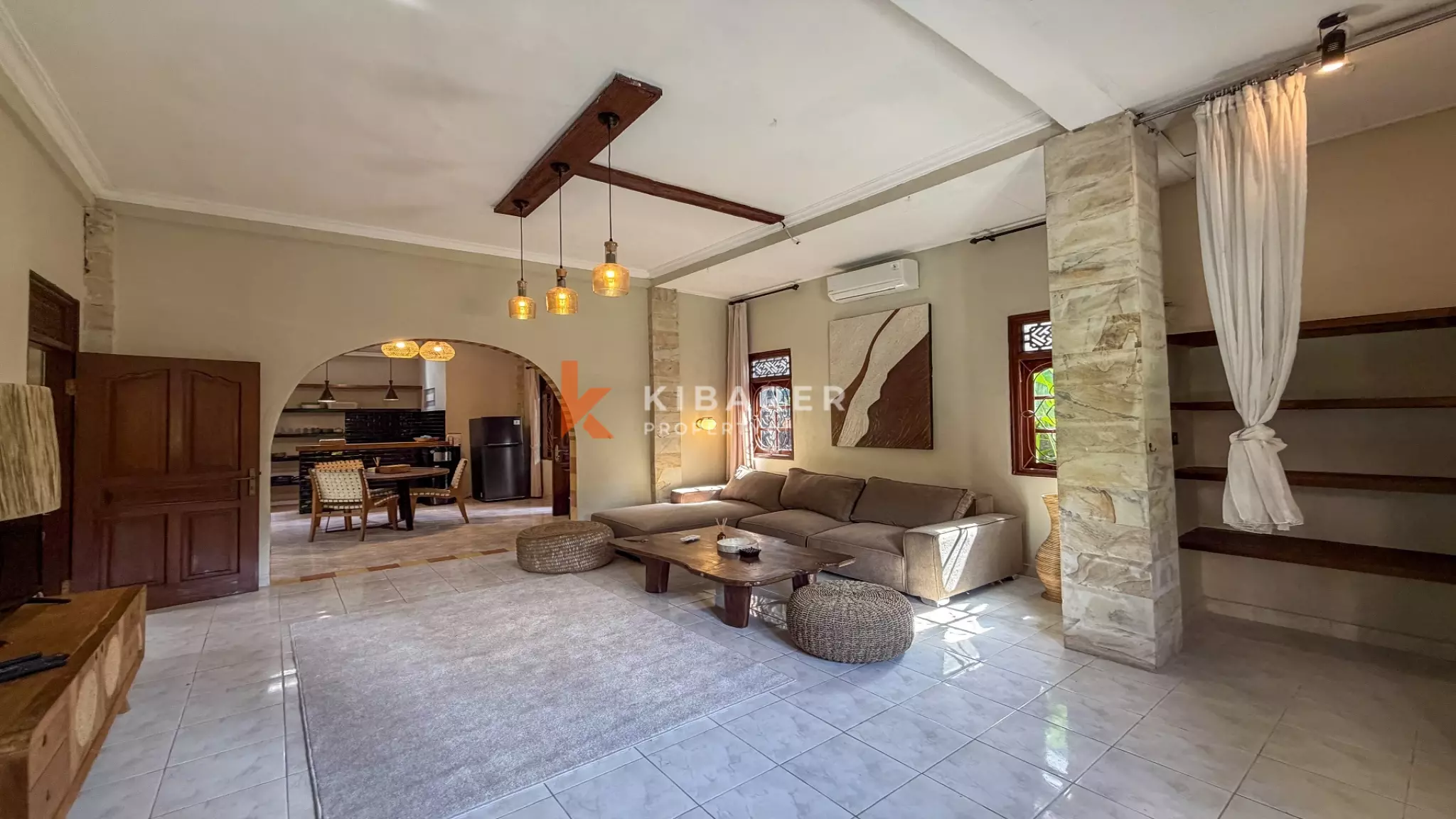 BELLE VILLA DE VIE FERMÉE SUPER COSY DE DEUX CHAMBRES À BUMBAK