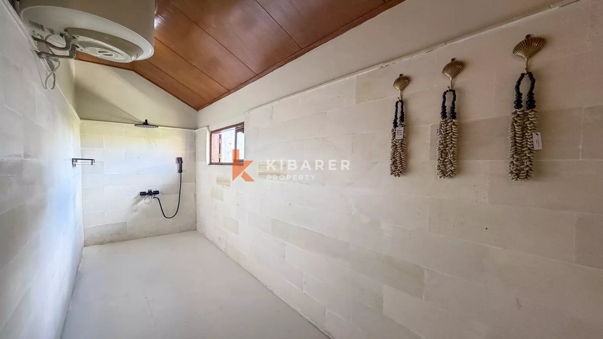 BELLE VILLA DE VIE FERMÉE SUPER COSY DE DEUX CHAMBRES À BUMBAK