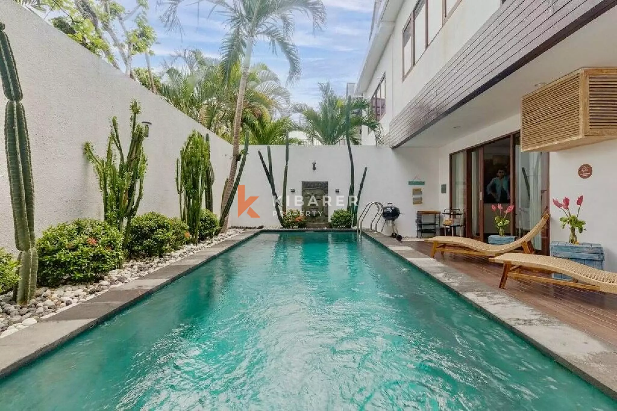 Complexe de villas exclusives de trois chambres près de la côte de Cemagi