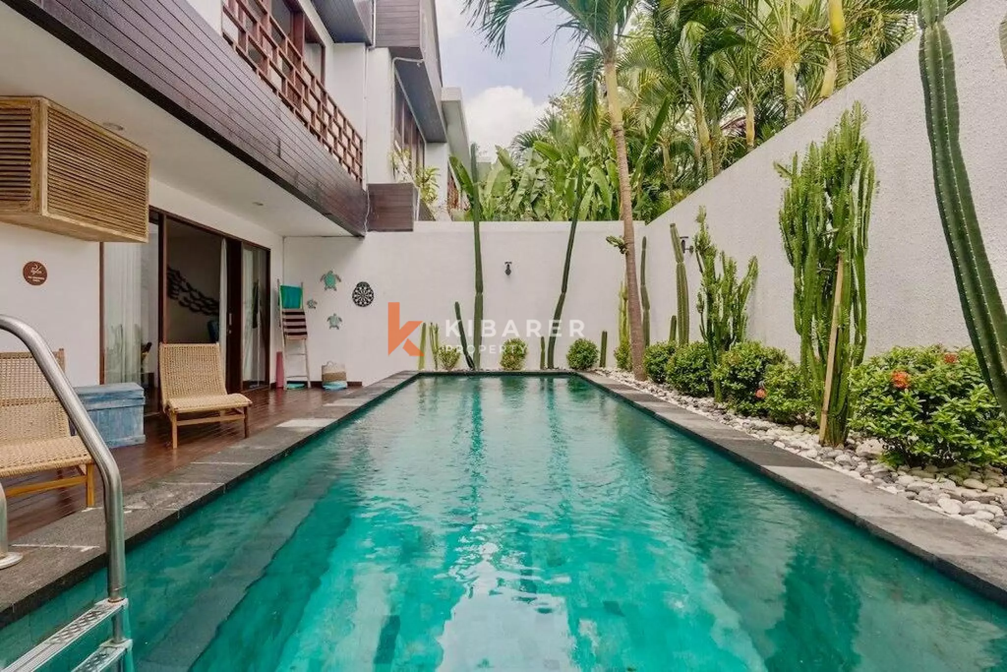 Complexe de villas exclusives de trois chambres près de la côte de Cemagi