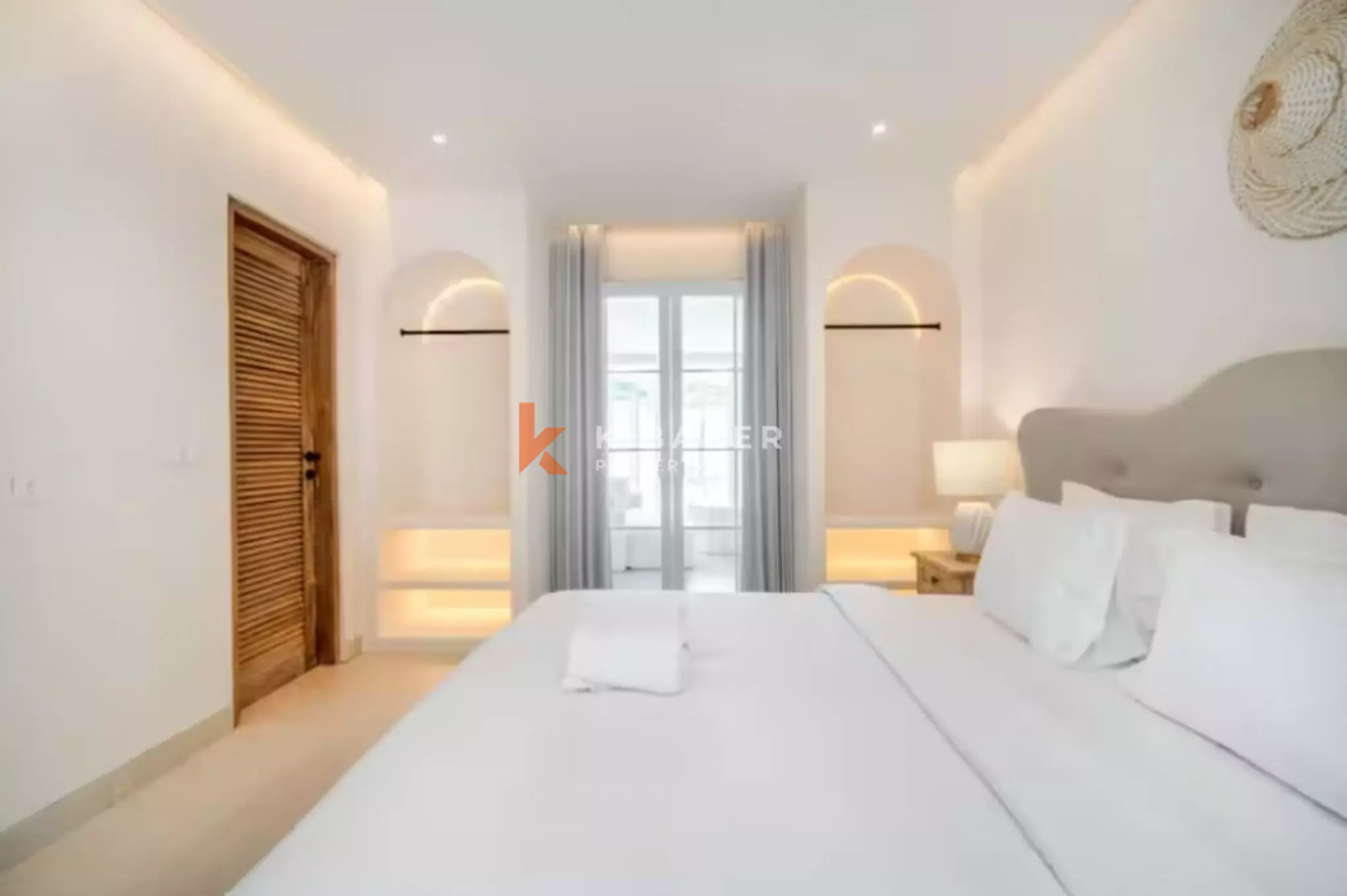Chic Spanish Colonial Two Bedroom Villa in Trendy Canggu