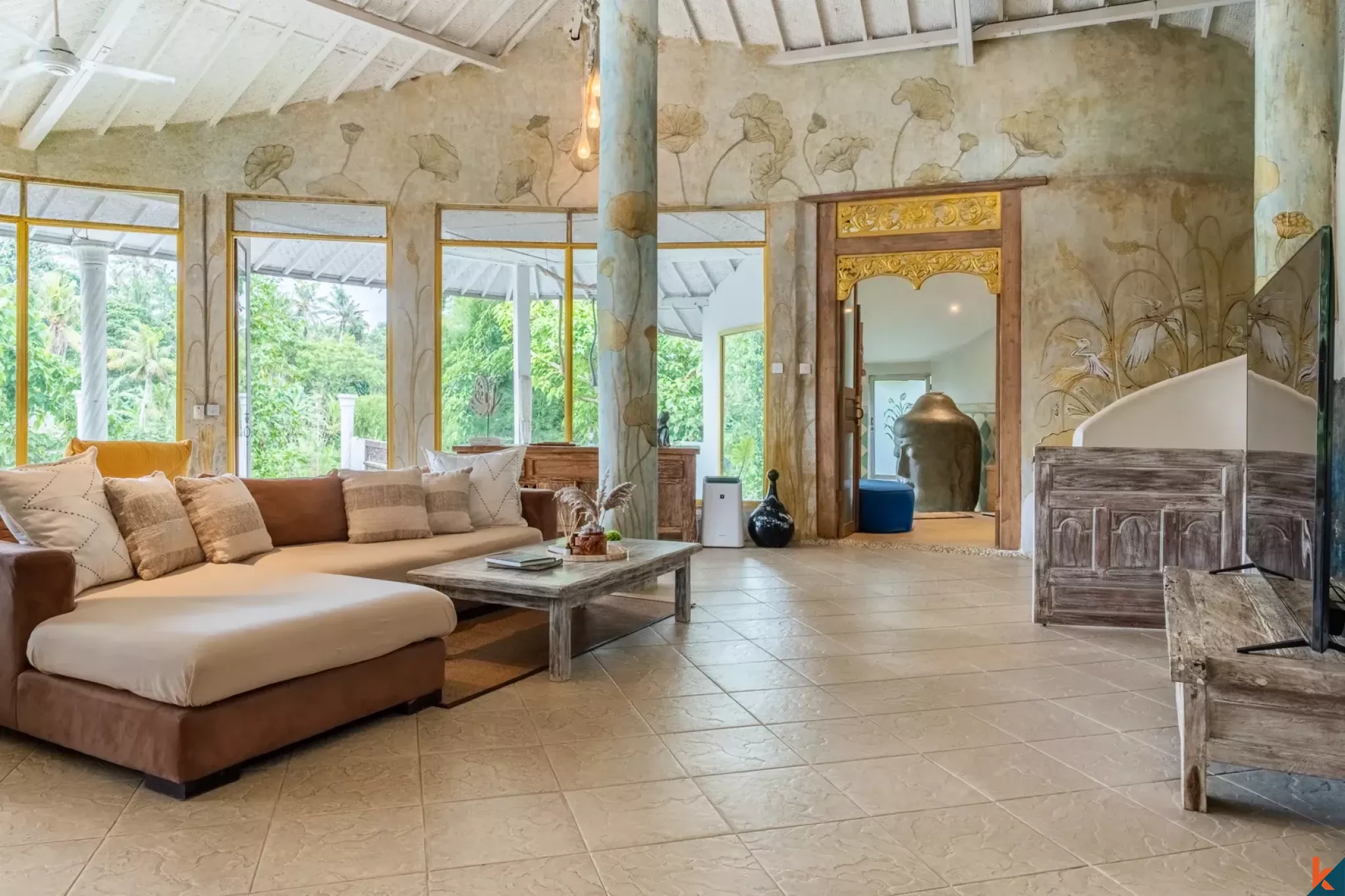 Properti Artistik dengan Hak Sewa Jangka Panjang Tiga Kamar Tidur di Ubud