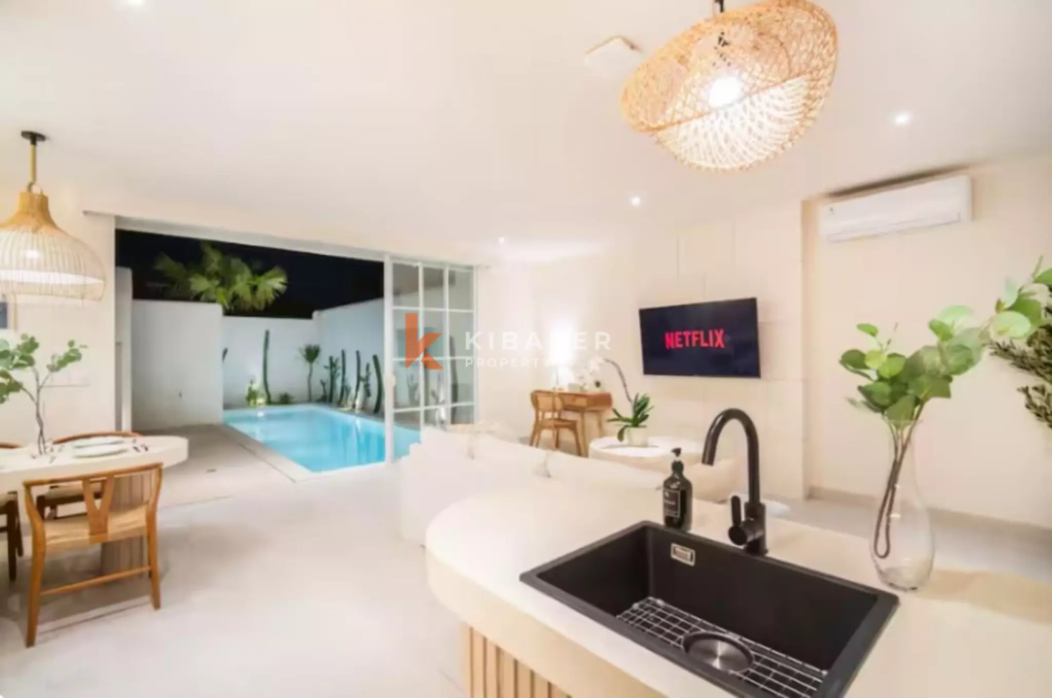 Intimate Spanish Inspired - Two Bedroom Villa for Relaxed in Canggu