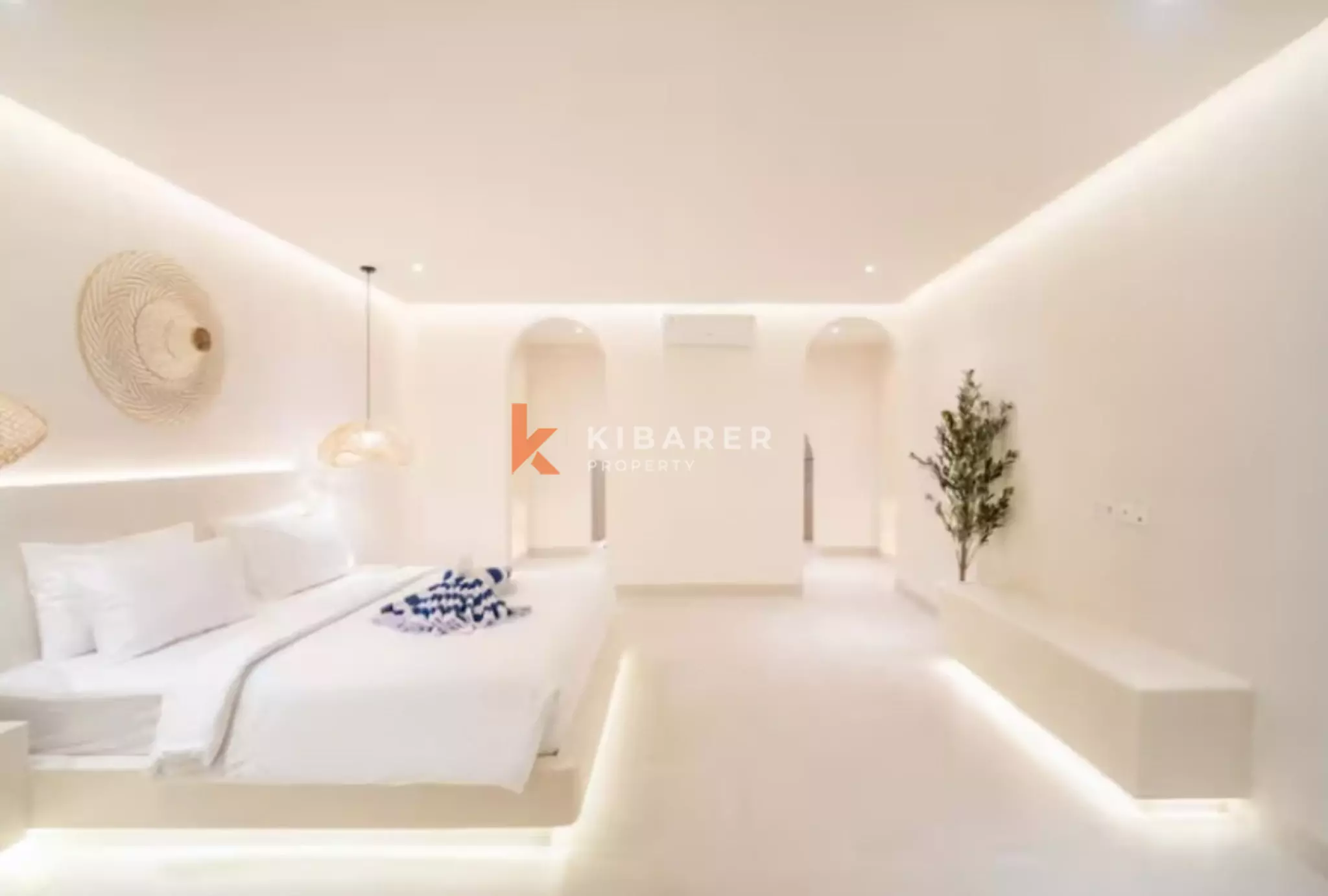 Intimate Spanish Inspired - Two Bedroom Villa for Relaxed in Canggu