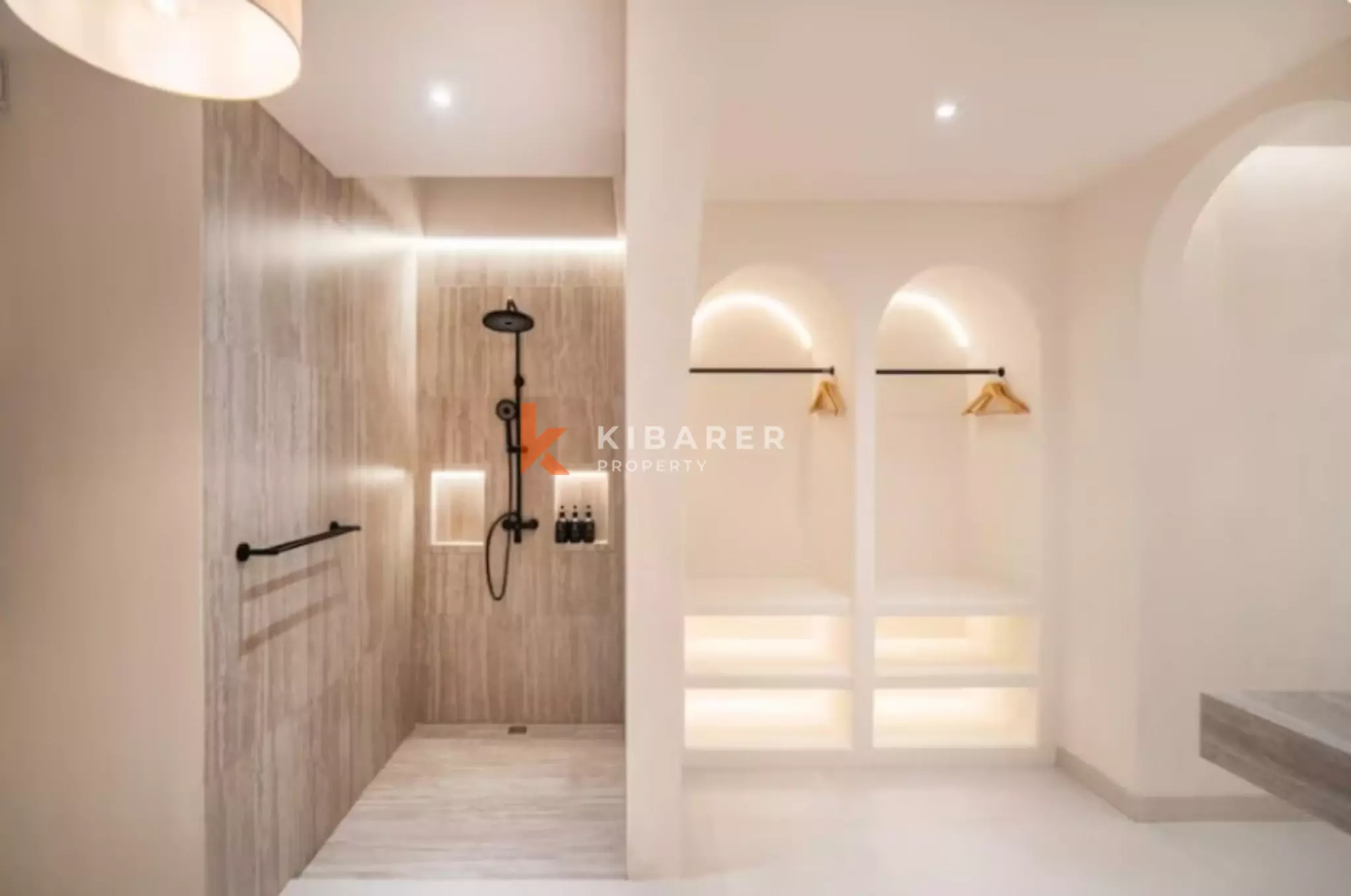 Intimate Spanish Inspired - Two Bedroom Villa for Relaxed in Canggu