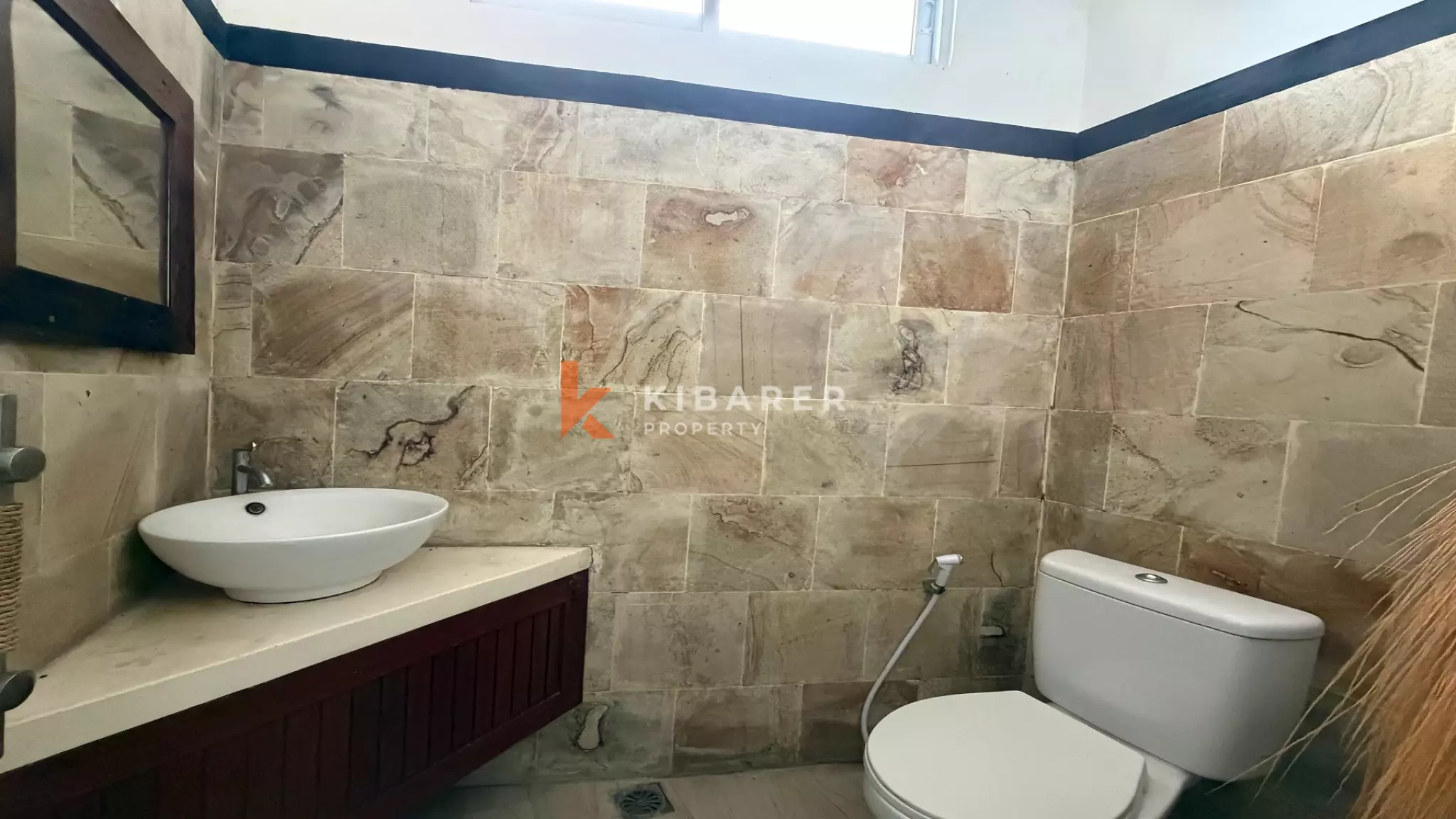 Villa de deux chambres avec fenêtre sur les rizières, plus chambre de service et salon ouvert, située dans le quartier d'Umalas