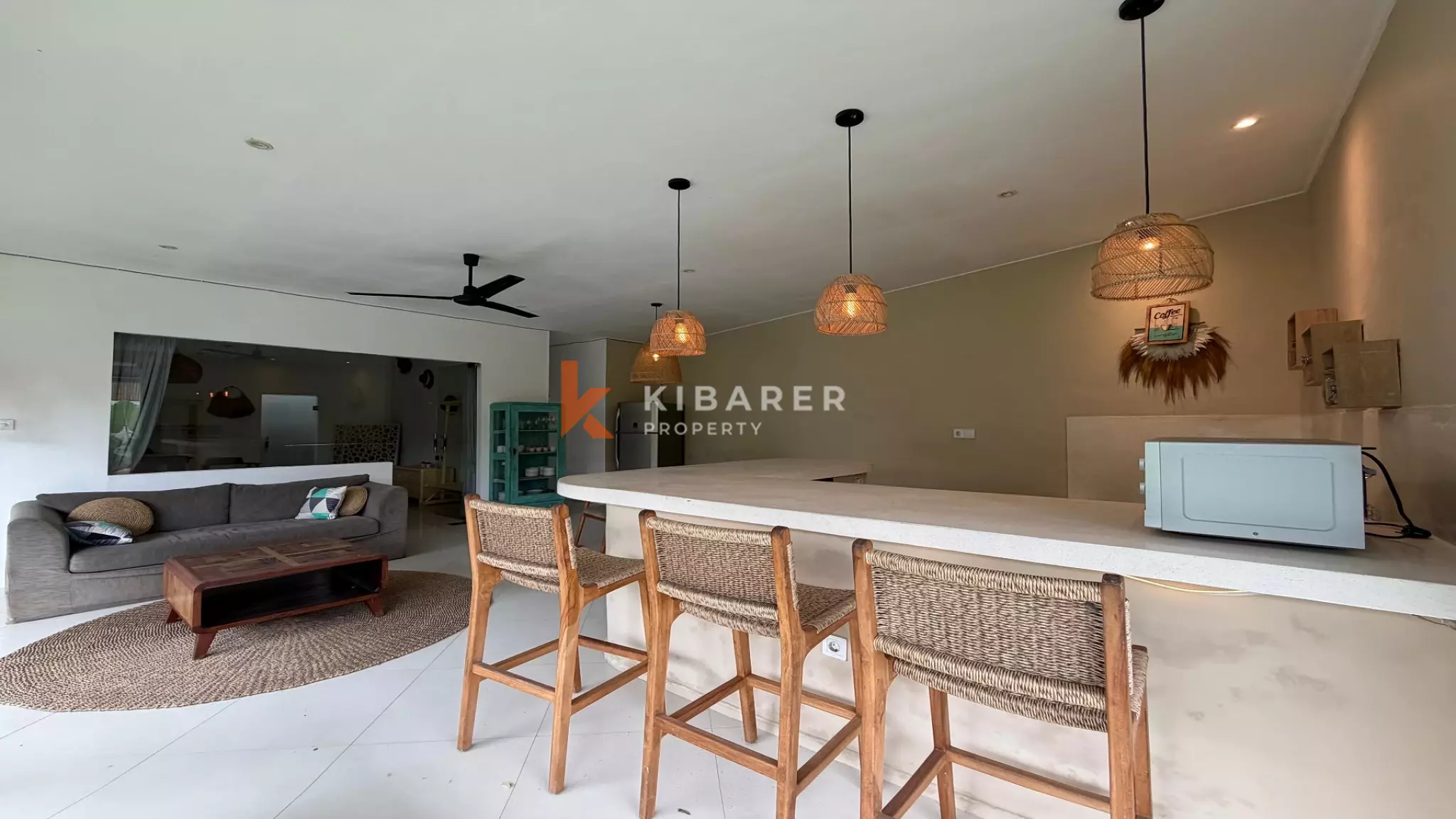 Villa de deux chambres avec fenêtre sur les rizières, plus chambre de service et salon ouvert, située dans le quartier d'Umalas