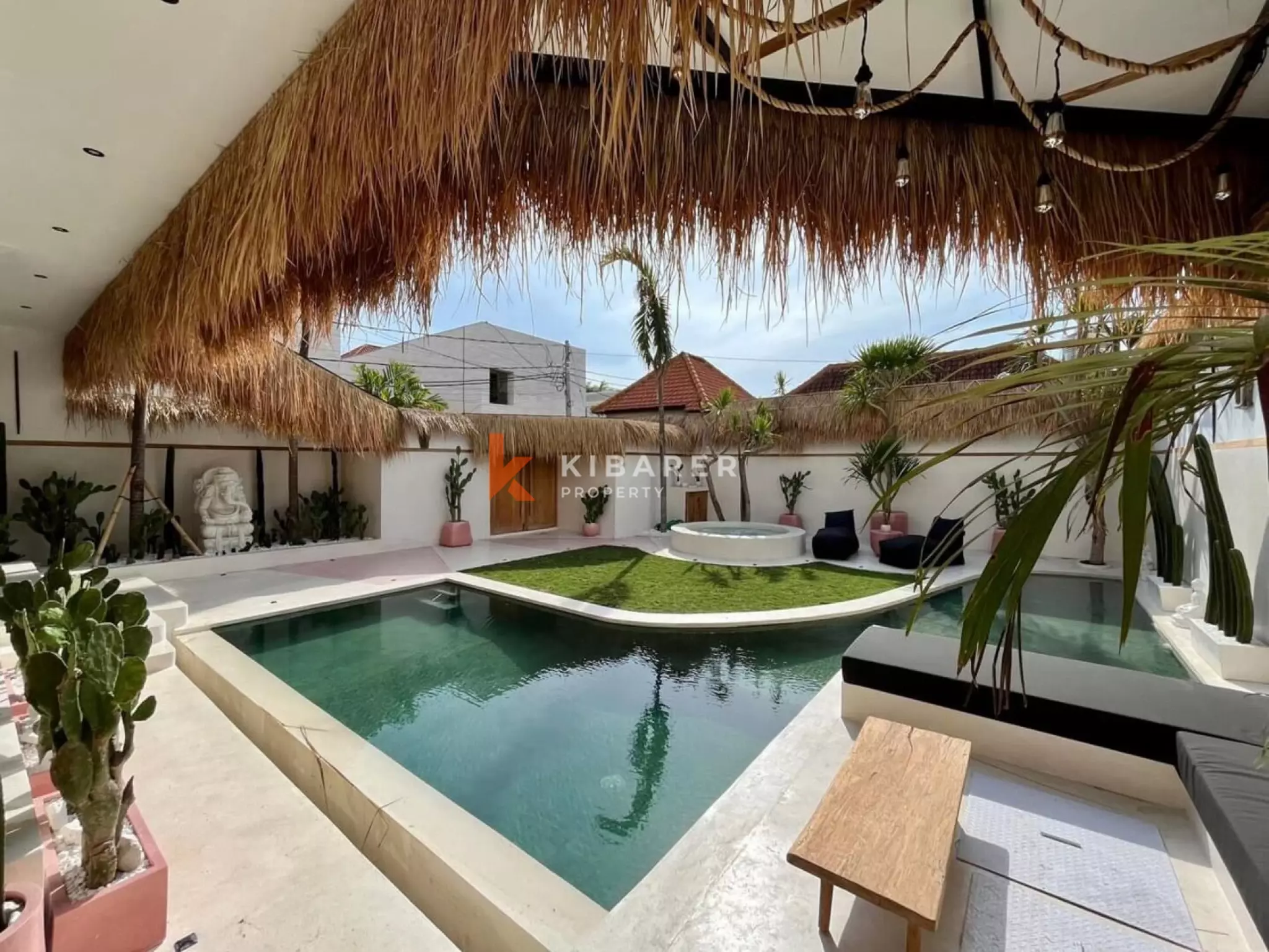 Villa bohème chic de 3 chambres avec piscine privée et jacuzzi à Berawa