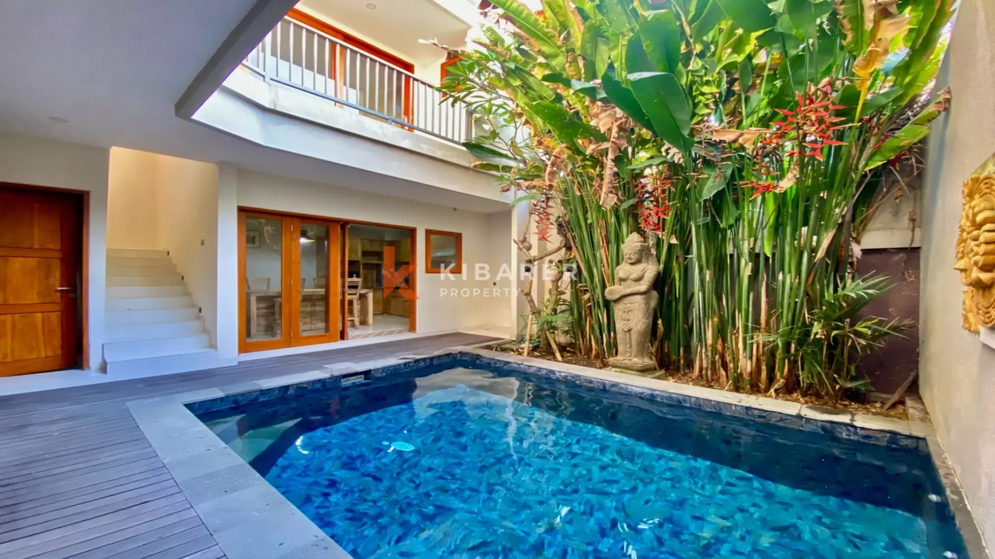 Liburan Tropis di Canggu – Vila Kolam Renang Tiga Kamar Tidur yang Elegan