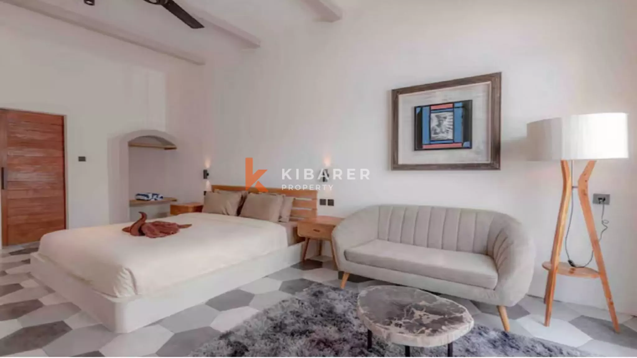 Villa Junior Suite Tiga Kamar Tidur yang Stylish dengan Area Outdoor sunken di Canggu