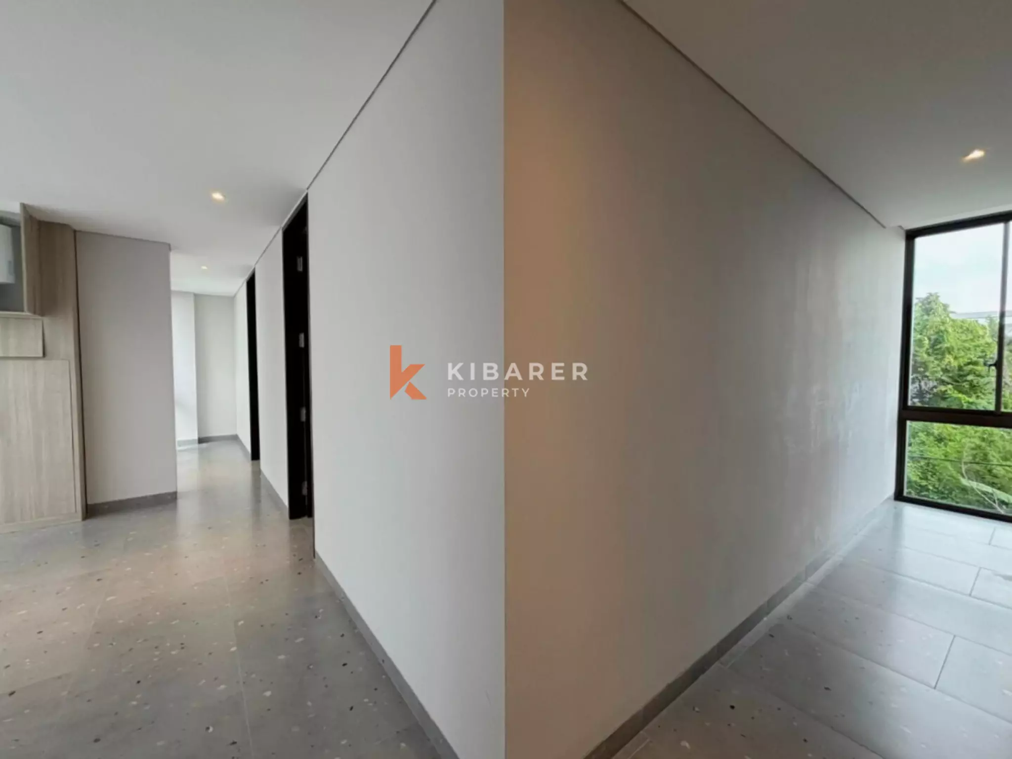 Vila Townhouse Tiga Kamar Tidur Bergaya di Dekat Berawa, Lokasi Terbaik