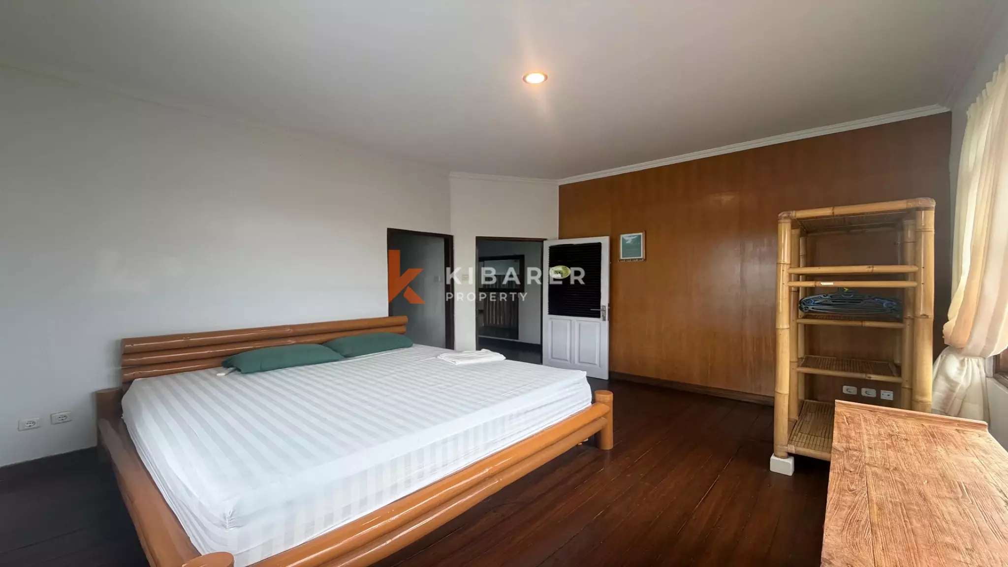 Villa confortable de trois chambres et bureau avec grand jardin à Umalas