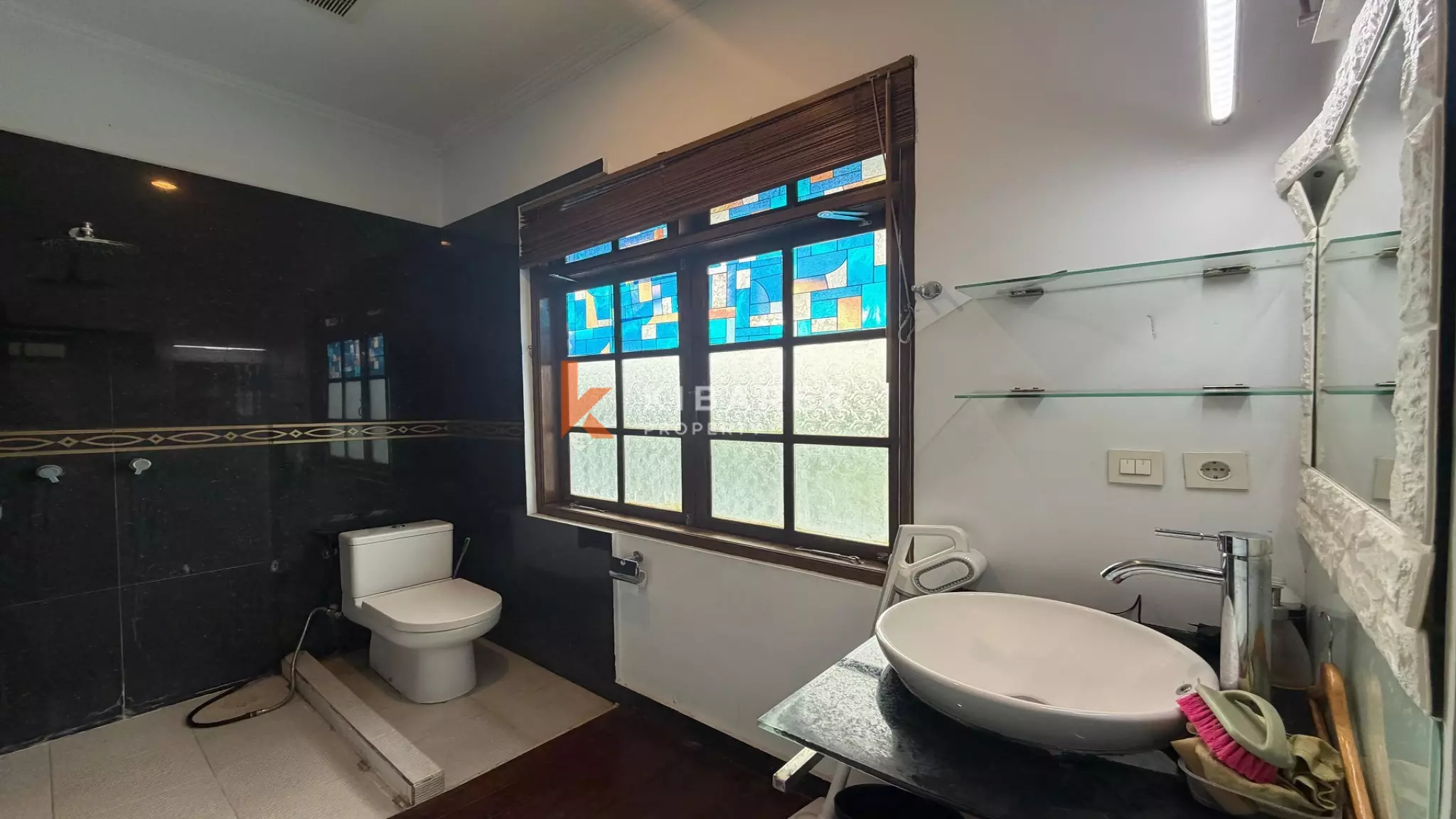 Villa confortable de trois chambres et bureau avec grand jardin à Umalas