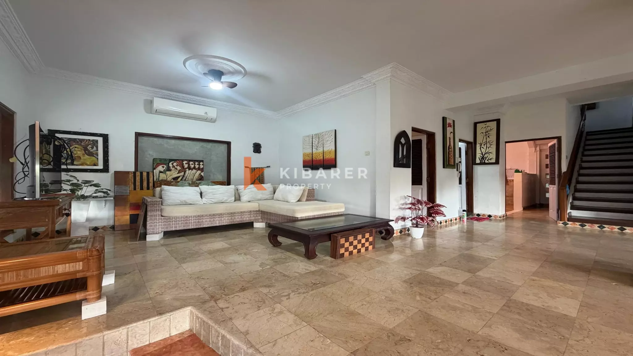 Villa confortable de trois chambres et bureau avec grand jardin à Umalas