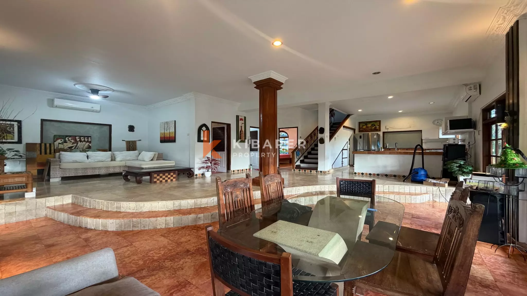 Villa confortable de trois chambres et bureau avec grand jardin à Umalas
