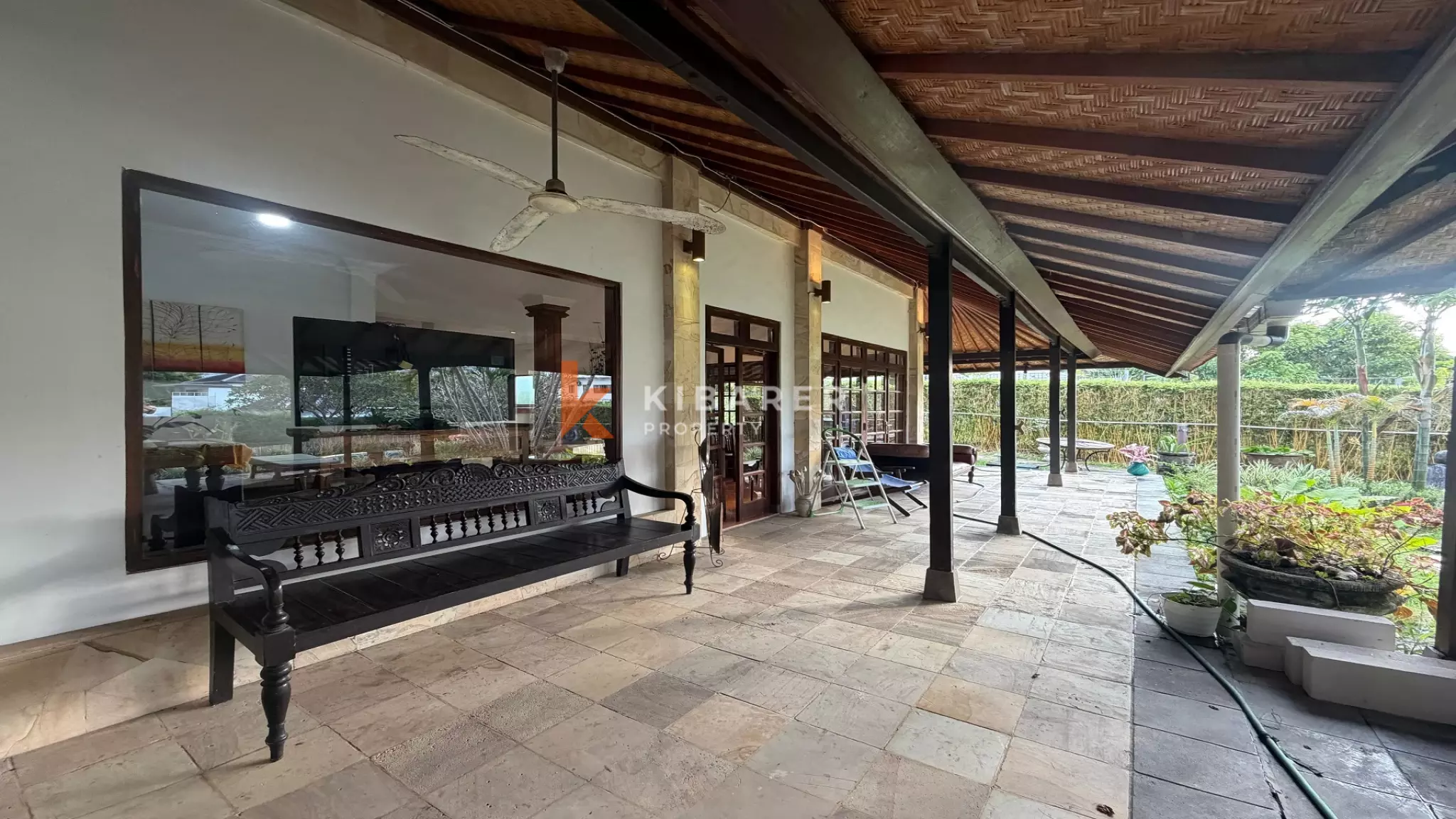 Villa confortable de trois chambres et bureau avec grand jardin à Umalas