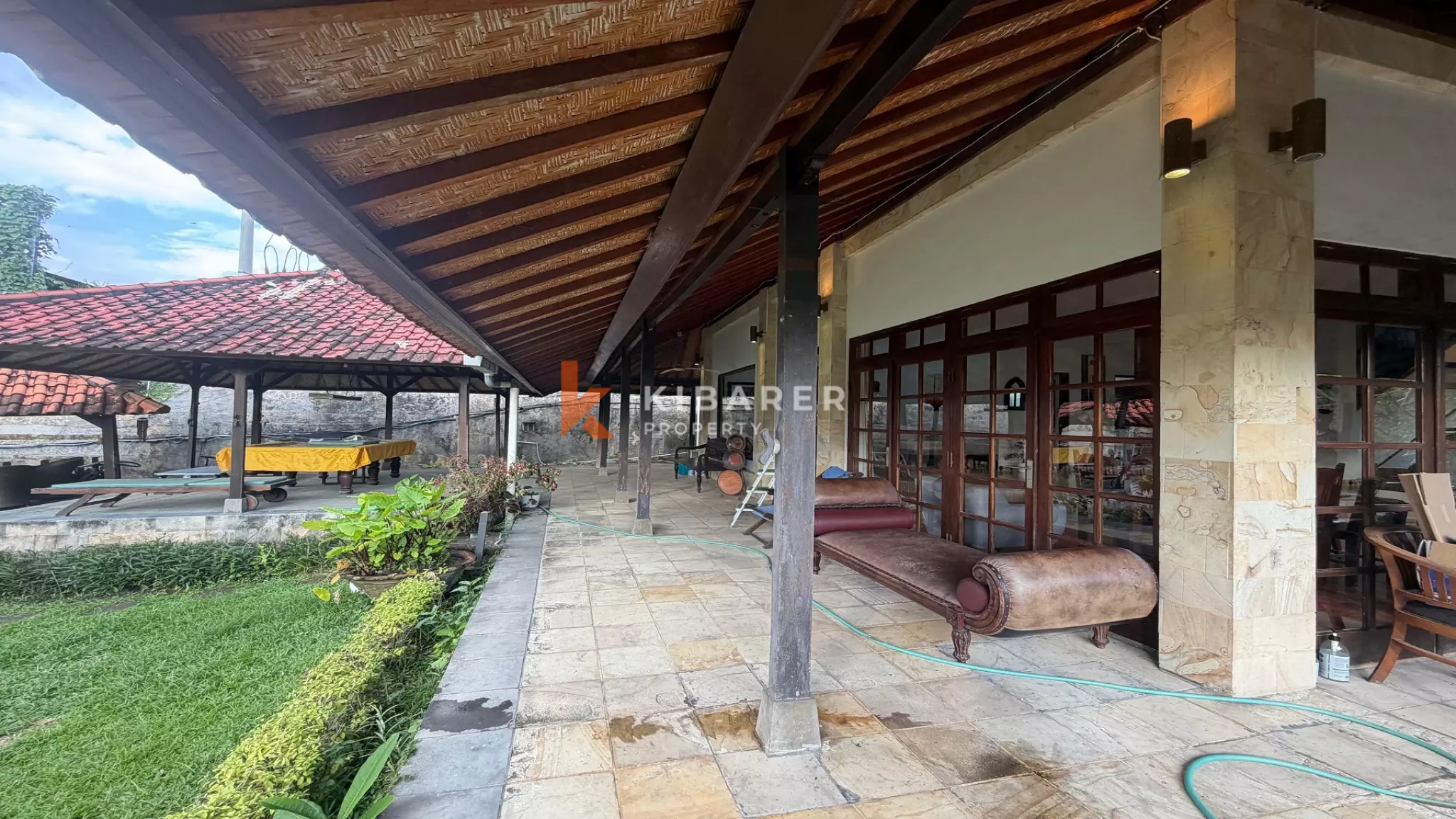 Villa confortable de trois chambres et bureau avec grand jardin à Umalas