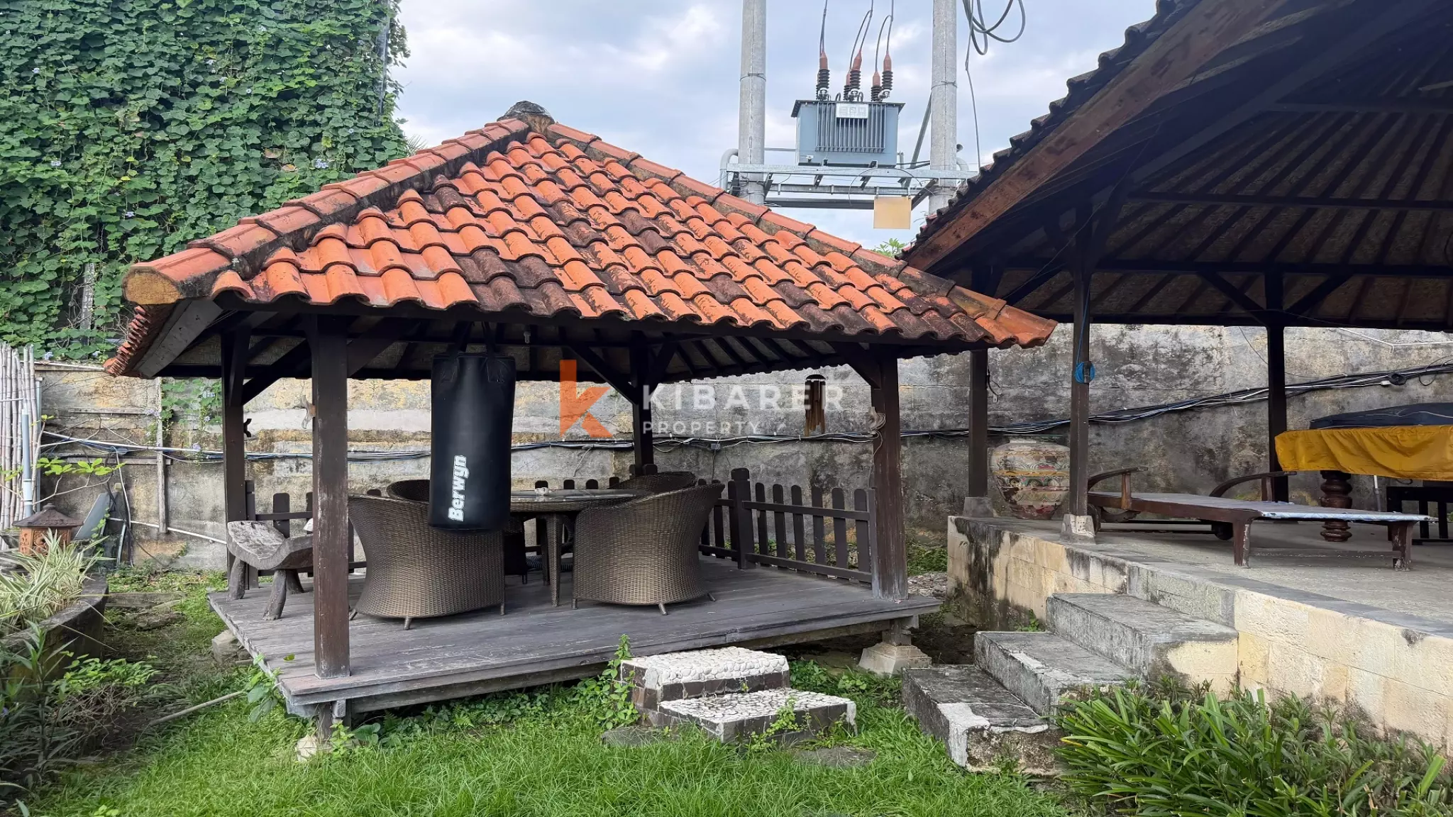 Villa confortable de trois chambres et bureau avec grand jardin à Umalas