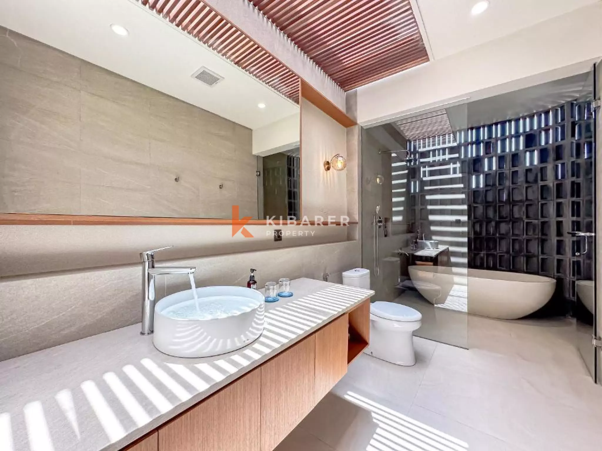 Charmante villa familiale de deux chambres avec piscine privée dans le quartier prisé d'Umalas