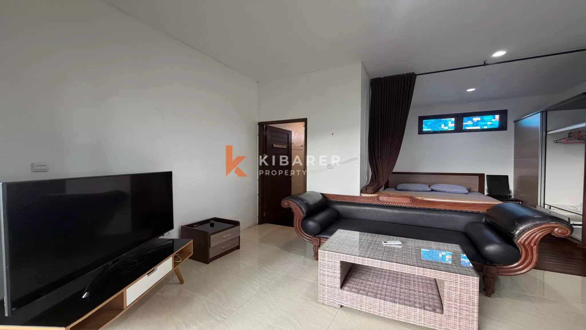 Cozy Complete One-Bedroom Apartment with Private Balcony in Umalas