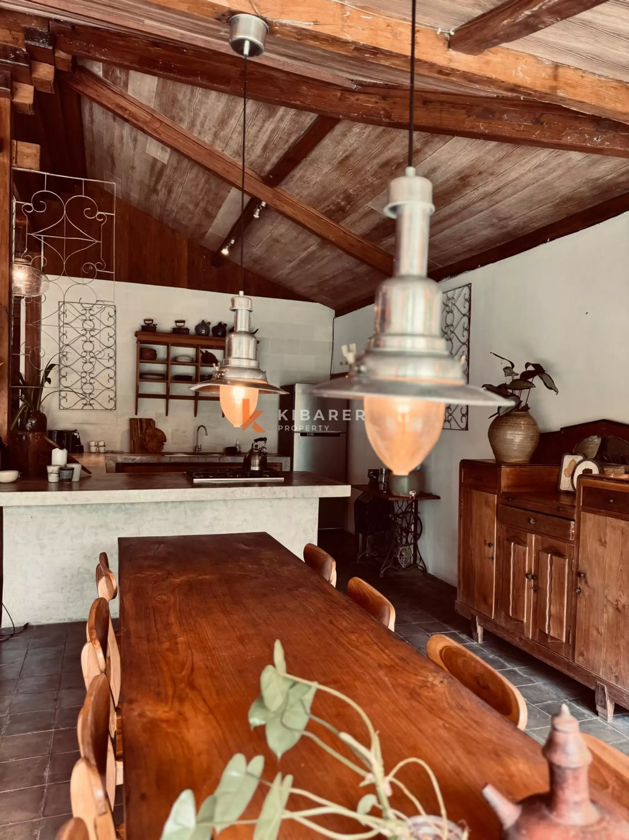 Wooden Ethnic Three Bedroom Villa in Batu Bolong