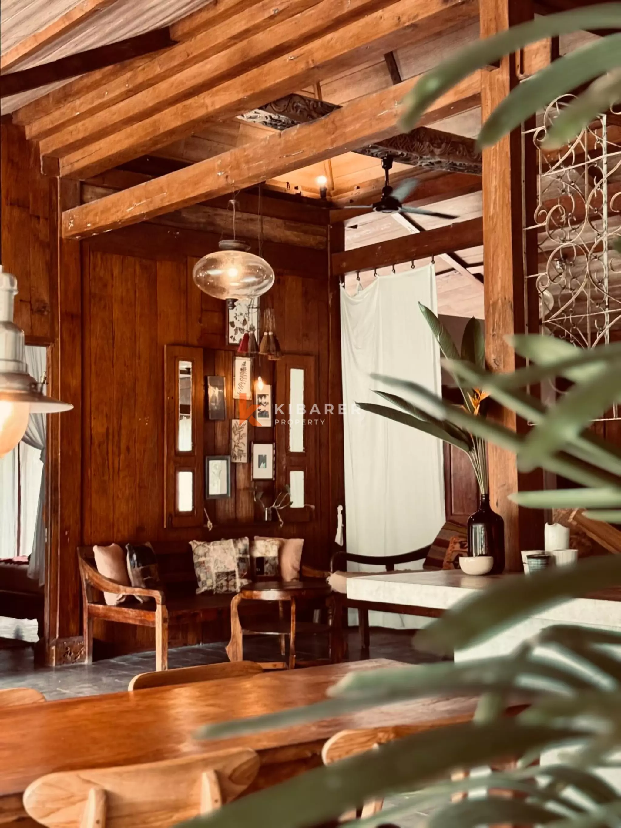 Wooden Ethnic Three Bedroom Villa in Batu Bolong