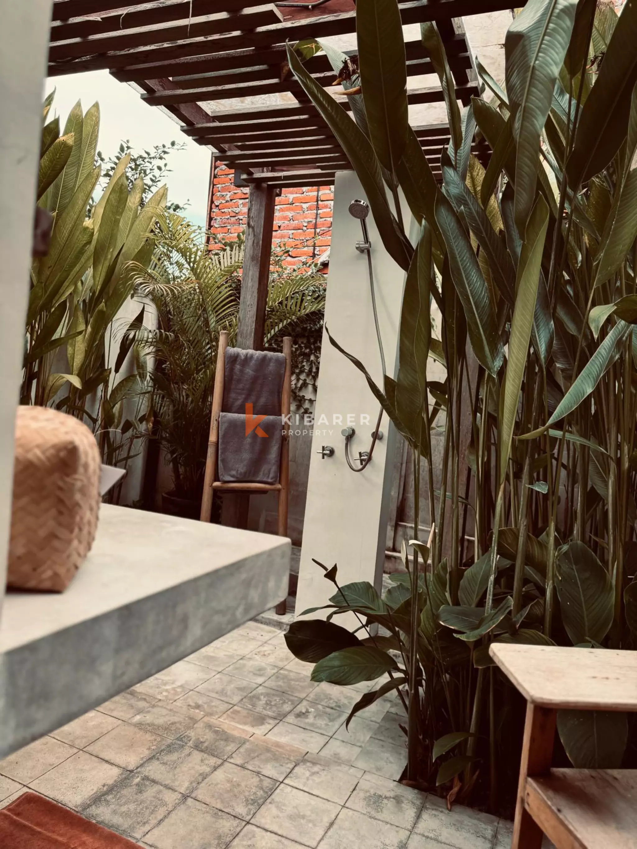 Wooden Ethnic Three Bedroom Villa in Batu Bolong
